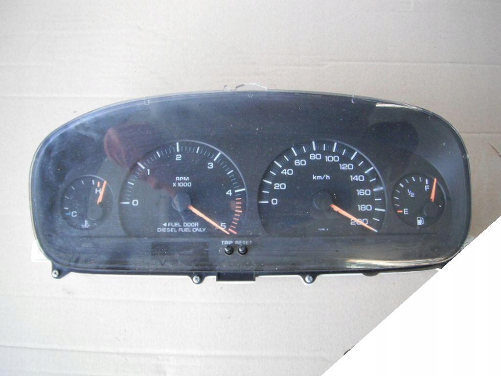 CHRYSLER VOYAGER 2.5 TD 96- LICZNIK ZEGARY