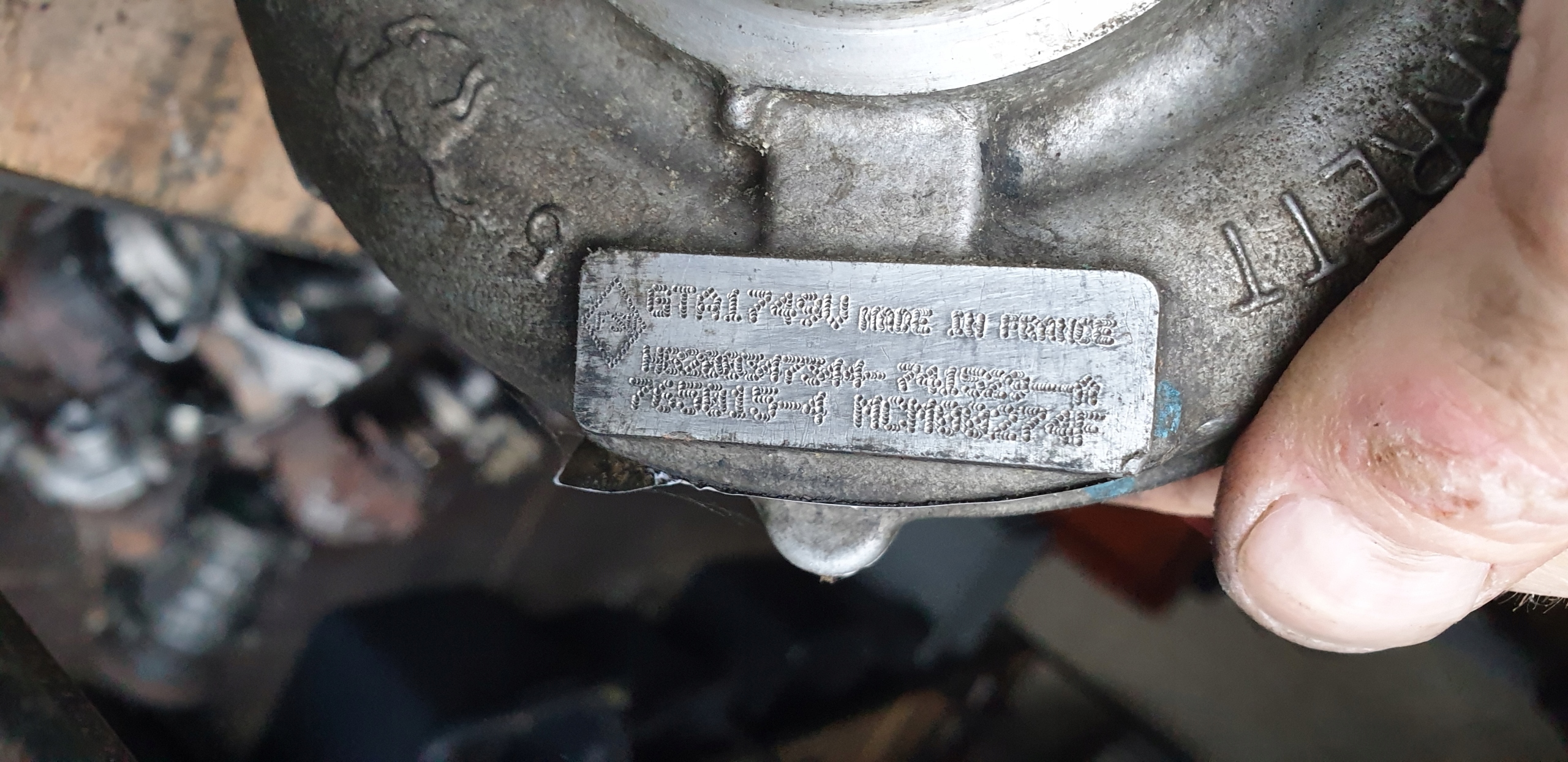 renault LAGUNA III 2.0 турбина 8200347344 gta1749v