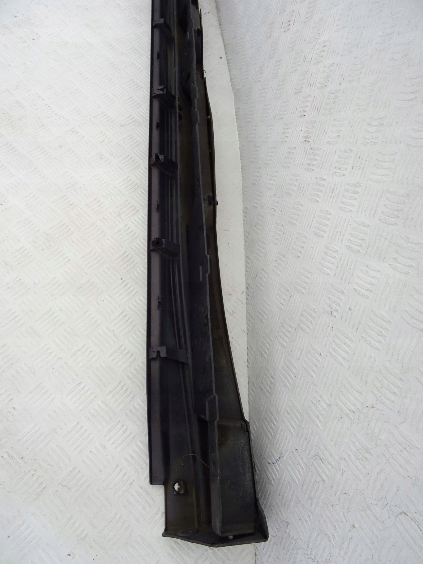 Nissan Juke NISMO moulding threshold threshold left