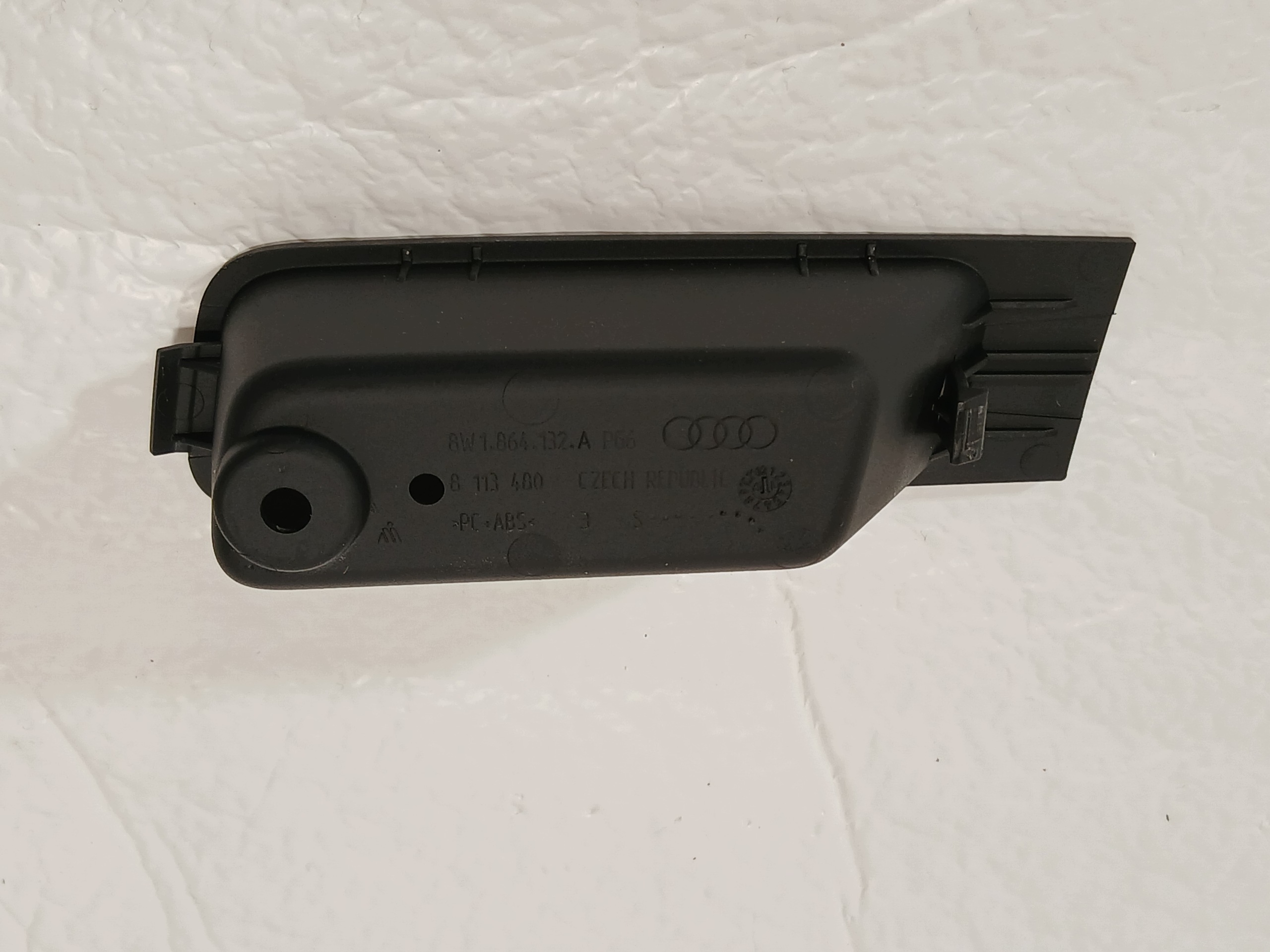 AUDI A4 B9 LIFT bracket handle passenger compartment consoles 8W1864132A