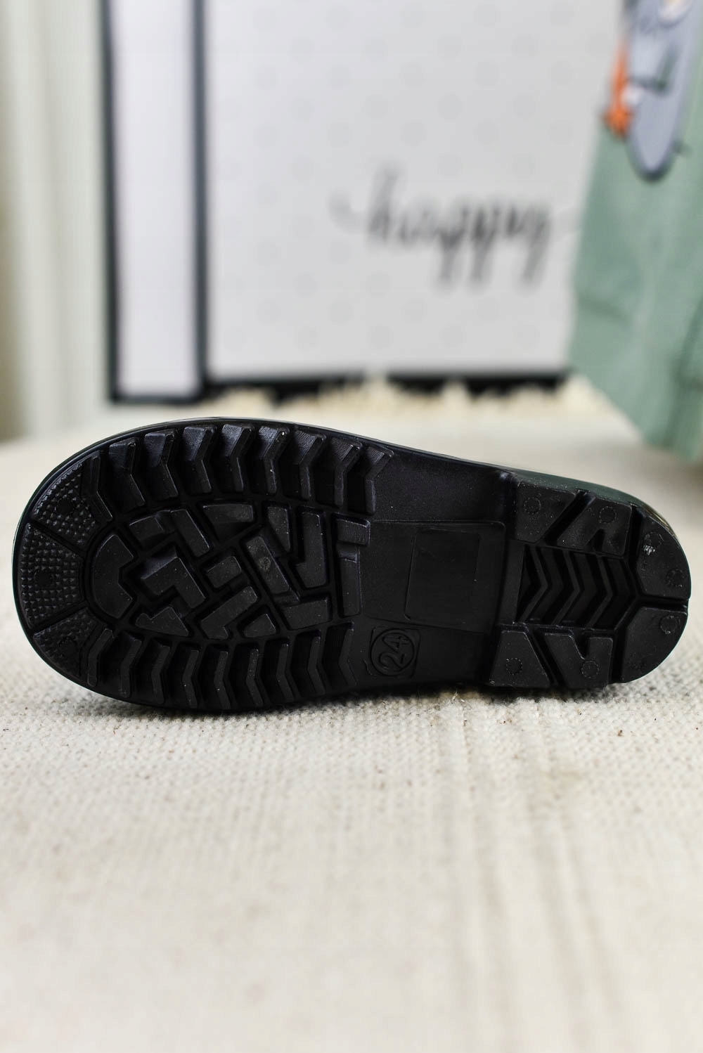 Kalosze dziecięce Dinozaury czarne (24) Długość wkładki wew. 15 cm