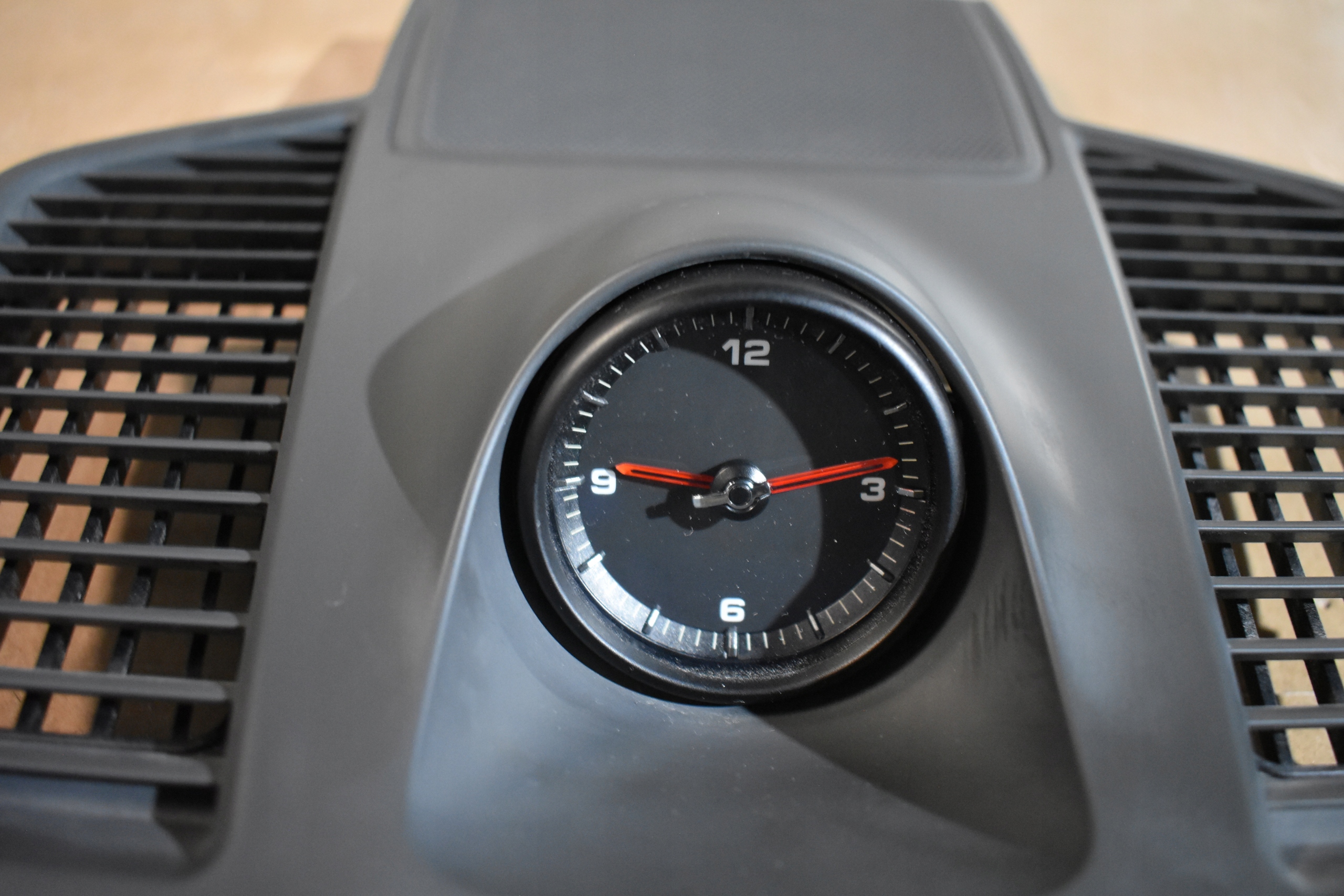 IDEALNY clock grid consoles PORSCHE CAYENNE 9Y 1
