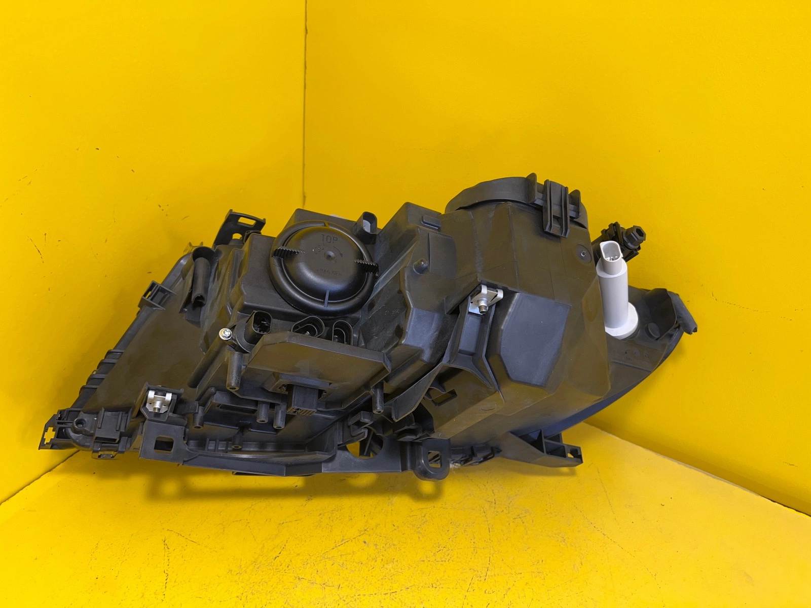 light right BMW E46 10-13 COUPE CABRIO XENON
