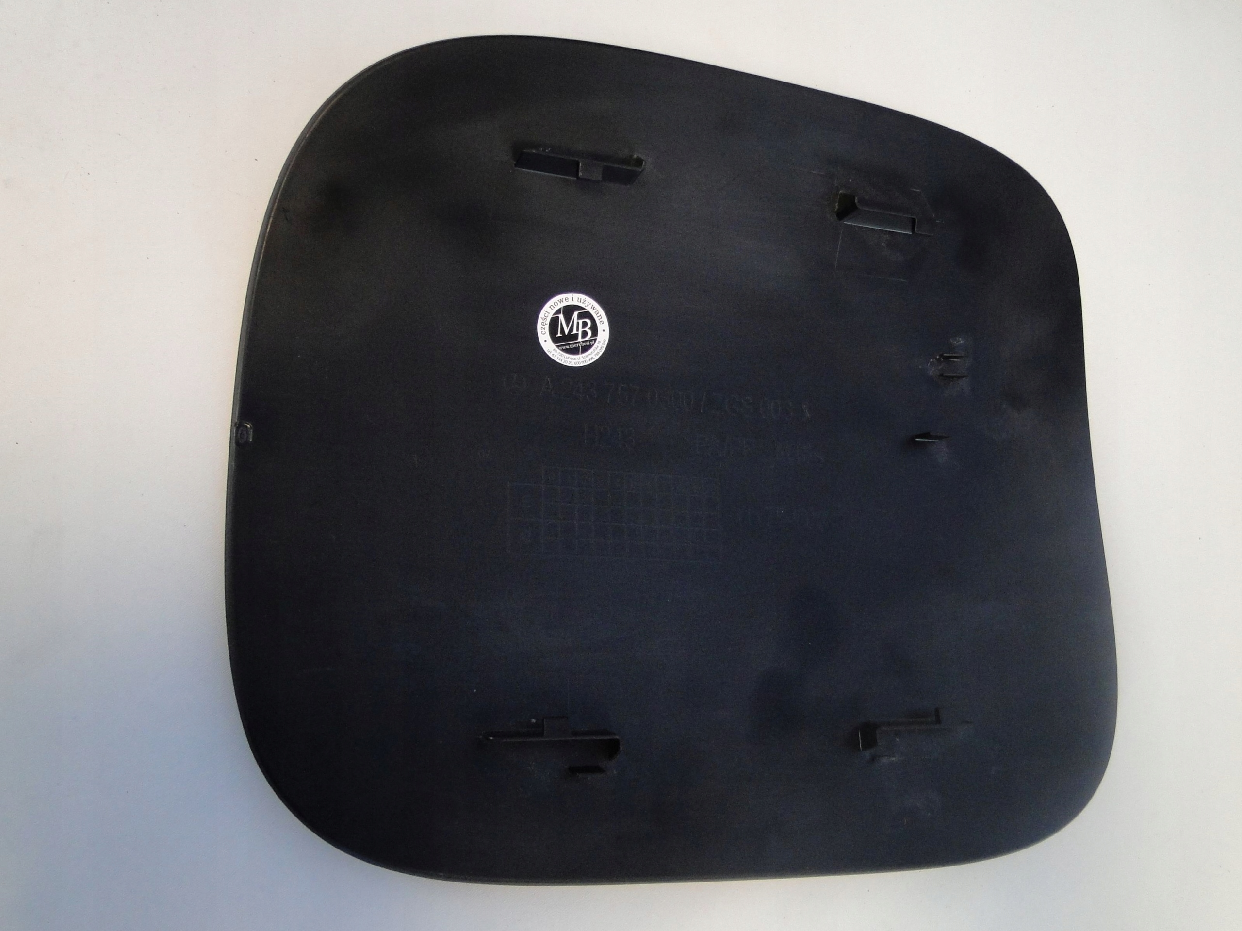 MERCEDES GLA H 247 HYBRYDA KLAPKA PORTU ŁADOWNIA Typ samochodu 4x4/SUV Samochody osobowe