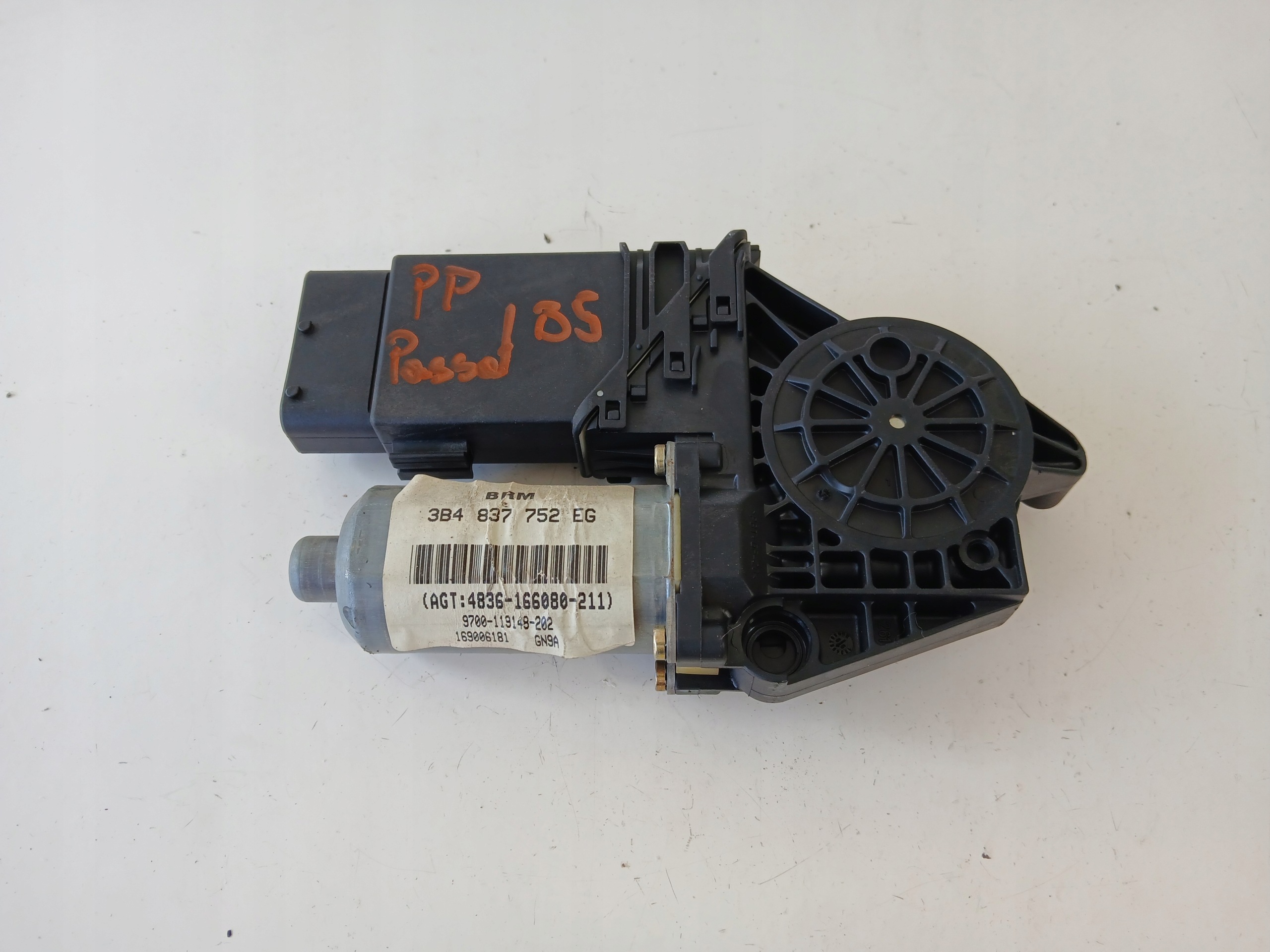 VW PASSAT B5 mini motor windows right front 3B4837752EG