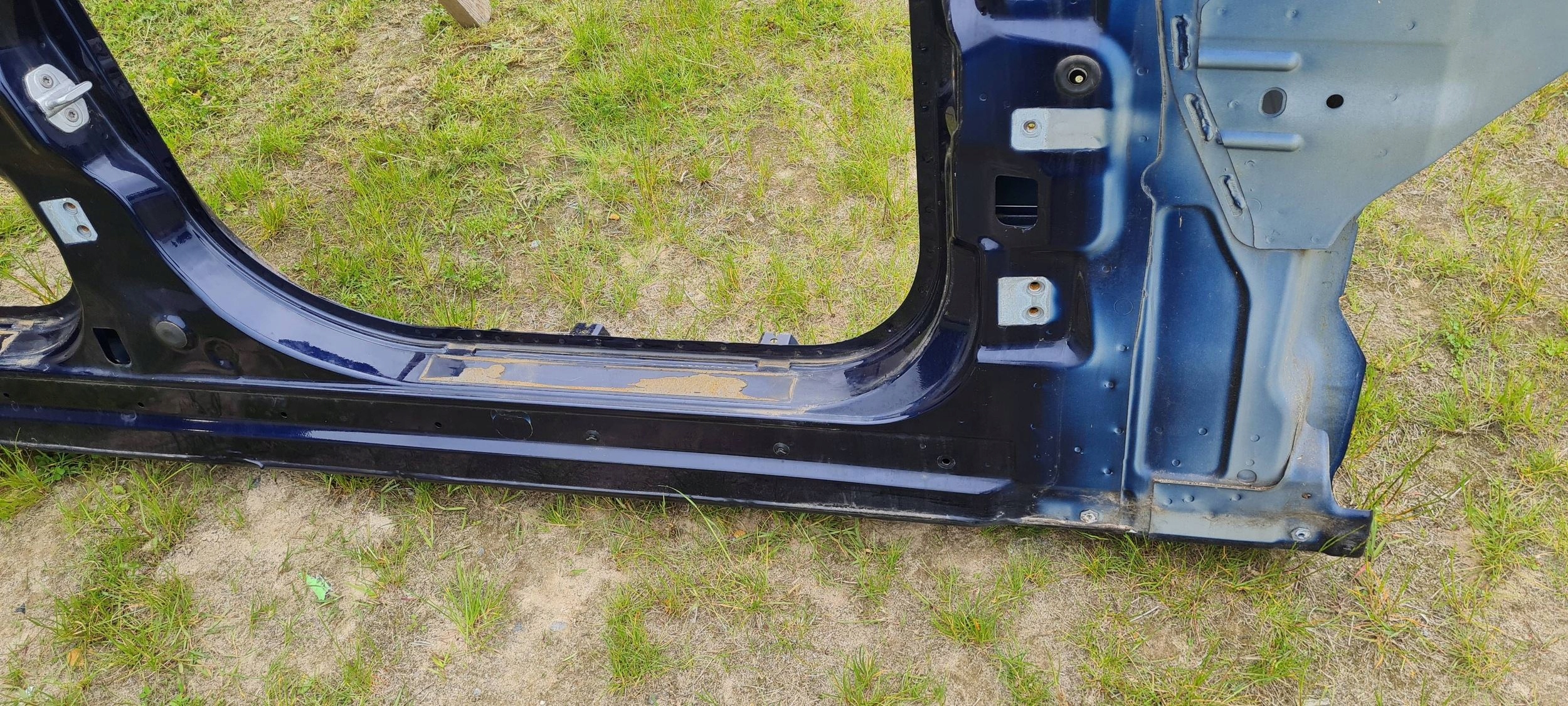 Maserati Quattroporte VI side of the threshold threshold pillar right front