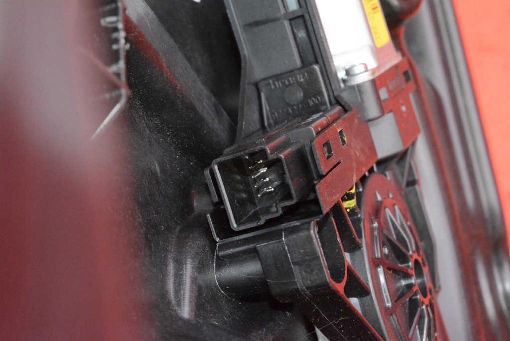 window regulator left front EU 30753327 VOLVO XC60 1 and 08-13
