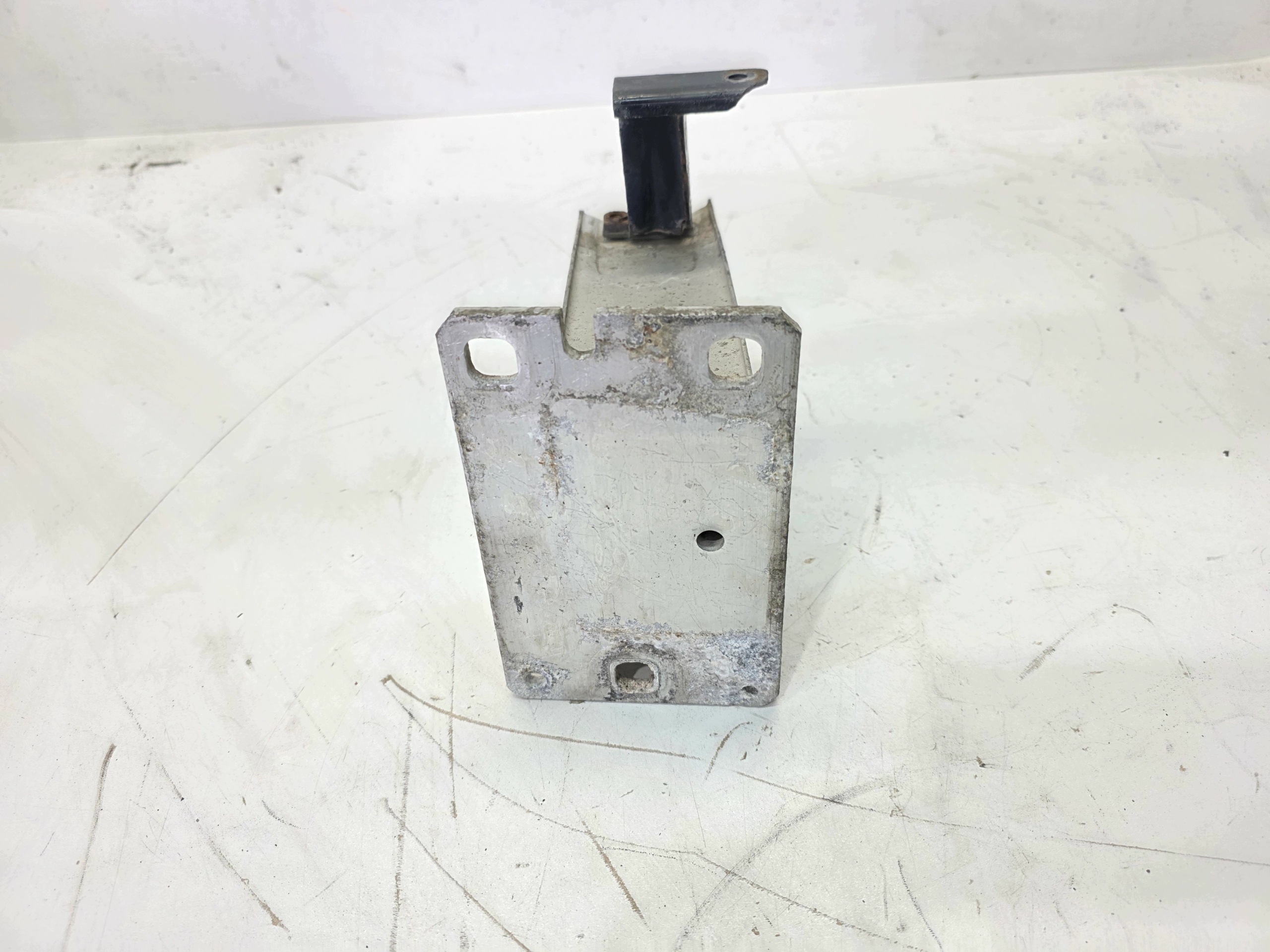 beam tip PODLUZNICY left AUDI Q5 8R 8R0807133