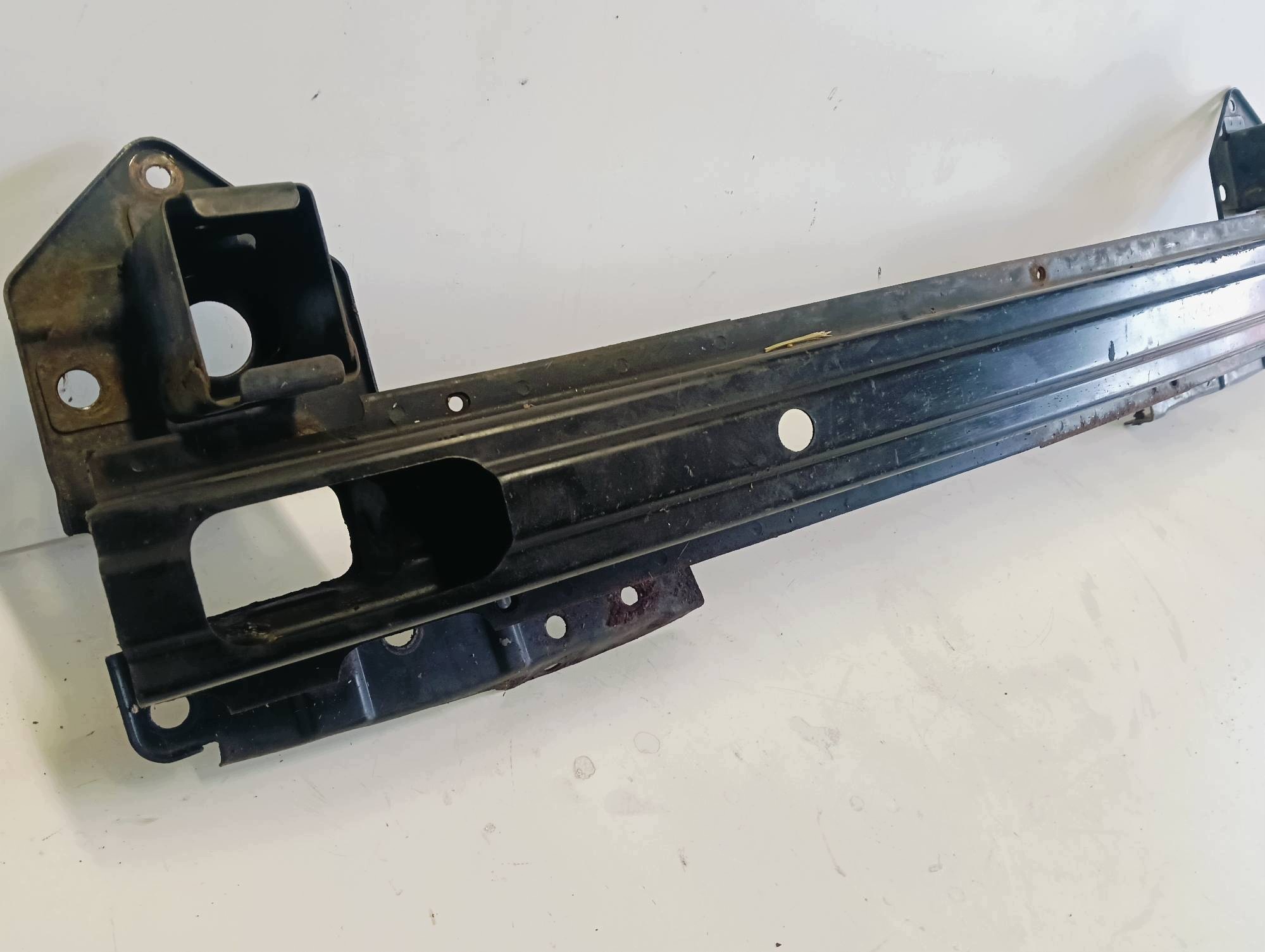 bumper support pillar front HYUNDAI TUCSON and 2.0 16V 00001