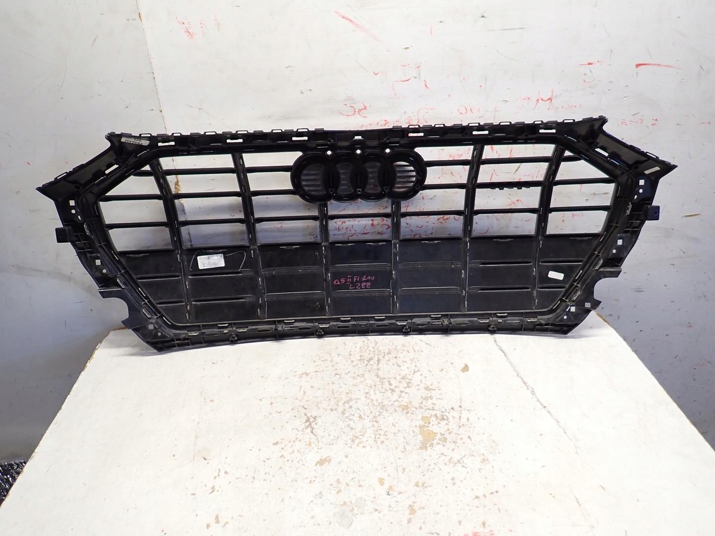 Grill AUDI Q5 II LIFT 2021- 80A853651
