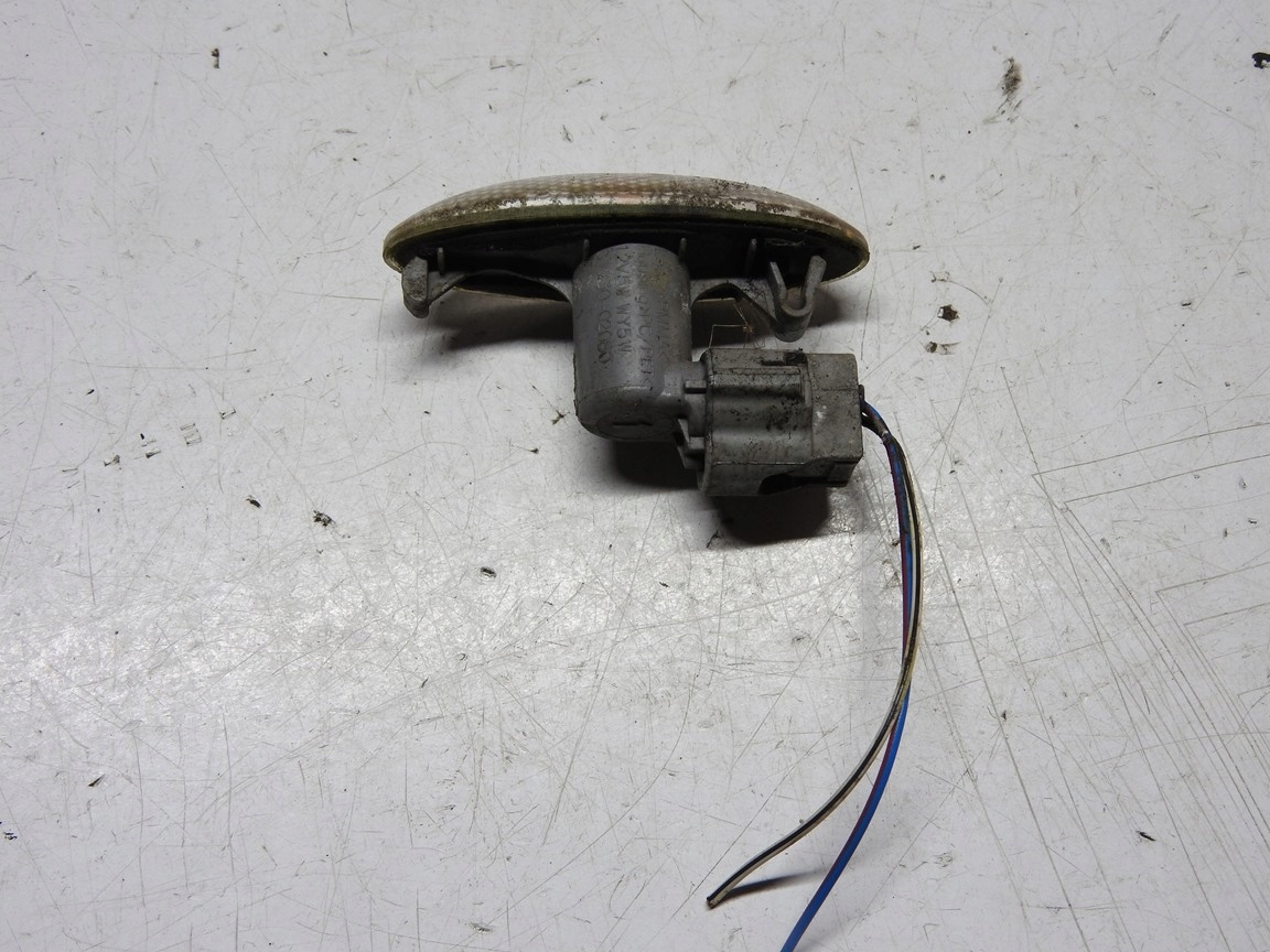 поворотник крыла TOYOTA oe 81730-02080