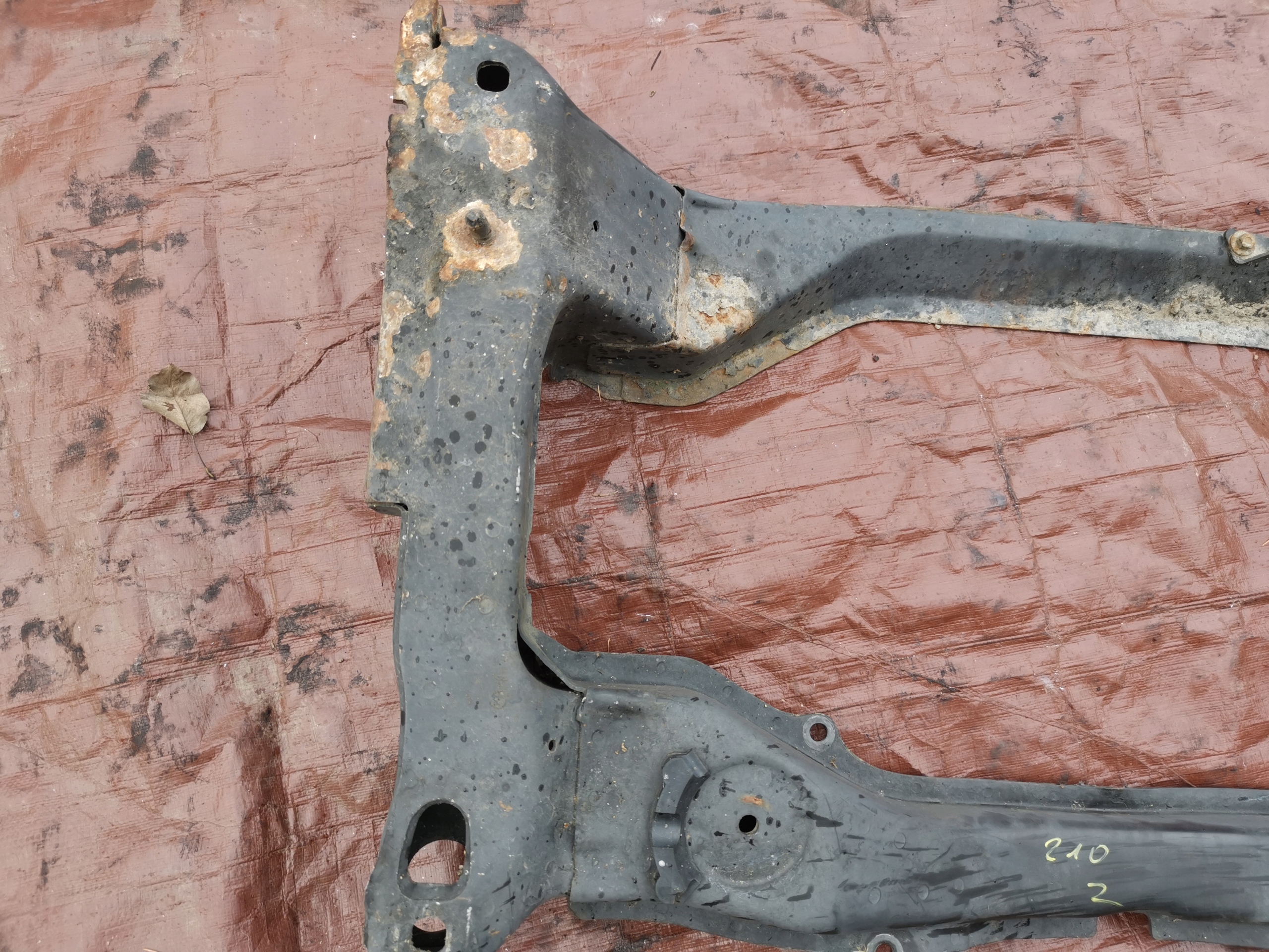 Mercedes E klasa W210 axle beam subframe axle beam lawa front sususpension