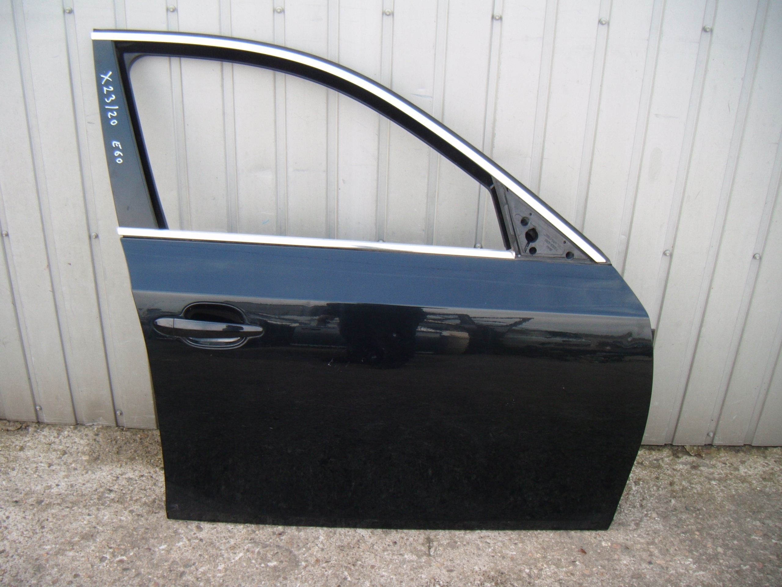 BMW 5 E60 E61 DRZWI PRAWY PRZÓD