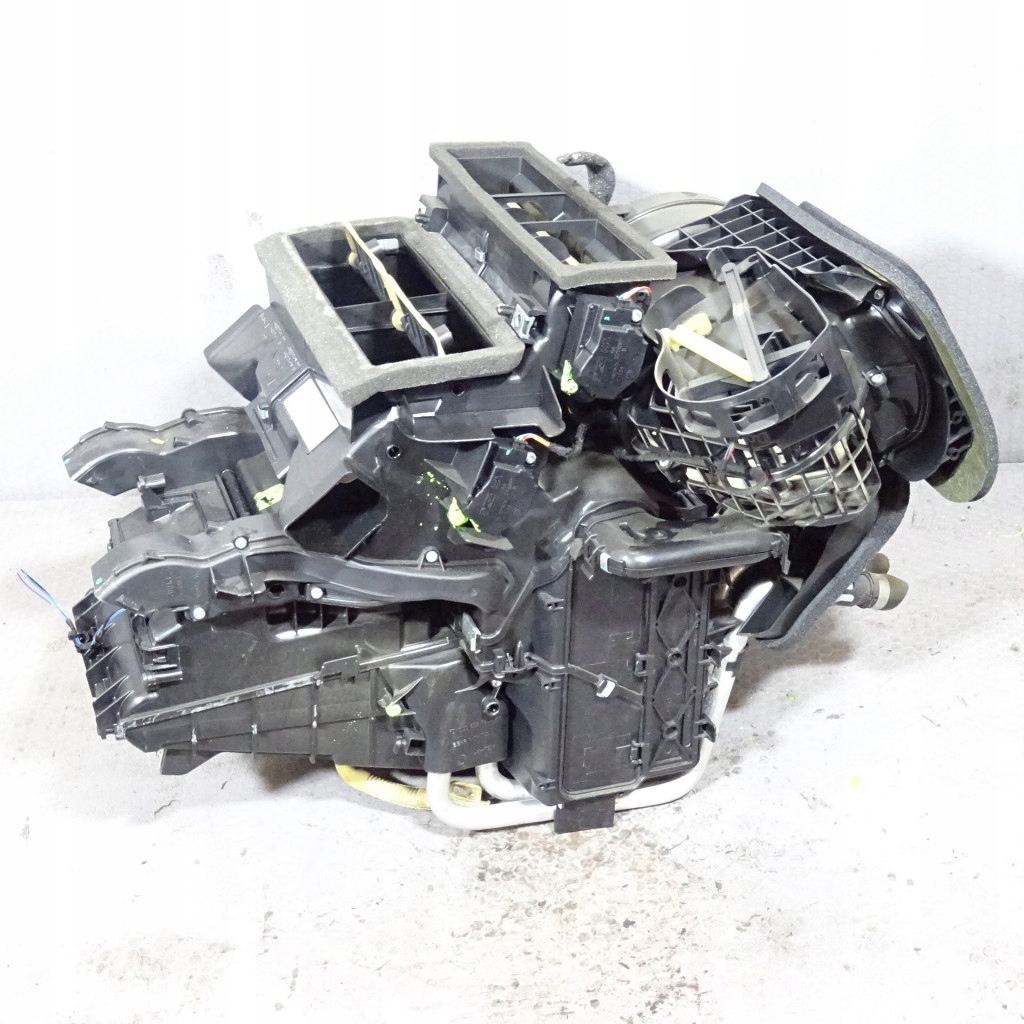 VOLVO S80 II 2.5T DMUCHAWA luft 6G9N-18D413-AA