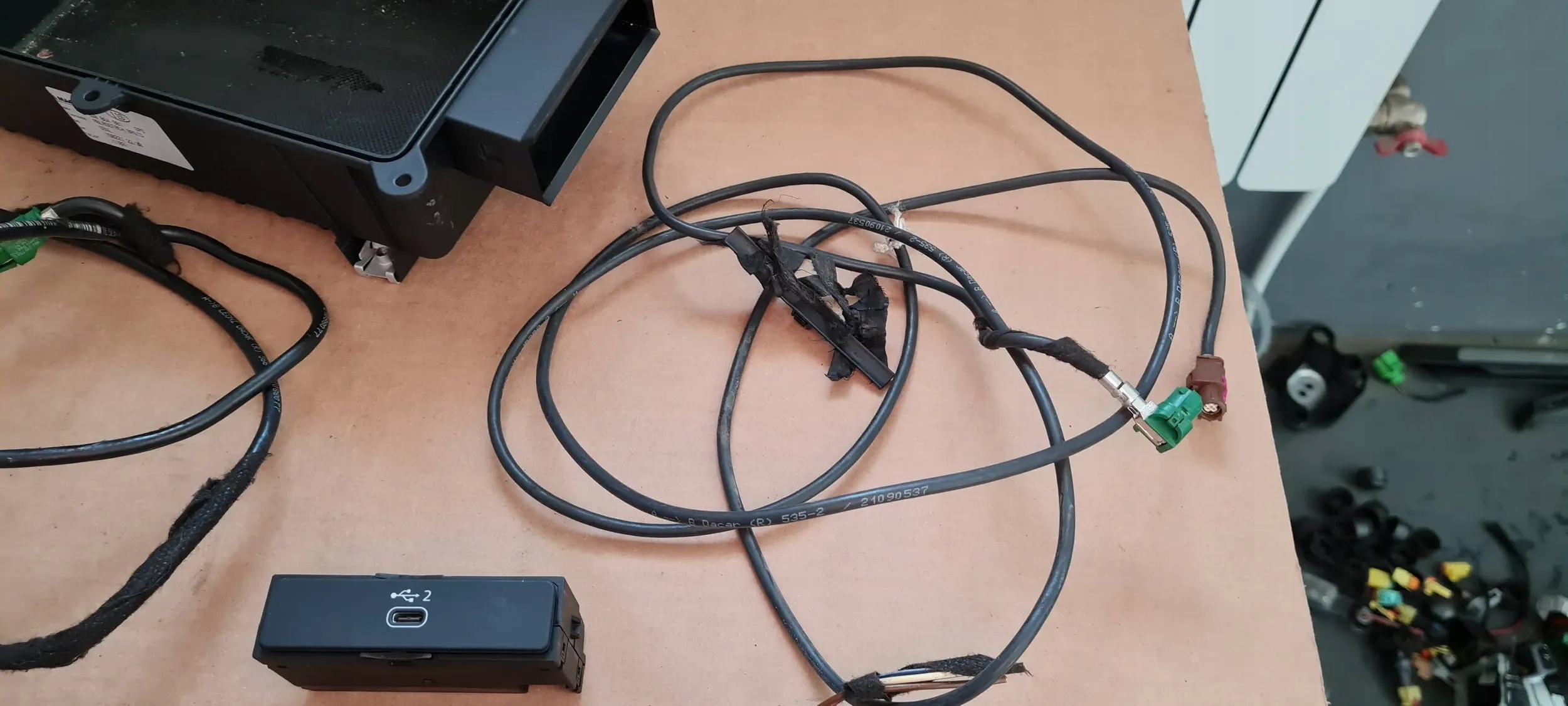 S5 8W LIFT A5 adapter LADOWARKA USB PORT bundle wiring 8W0035708A A4 B9