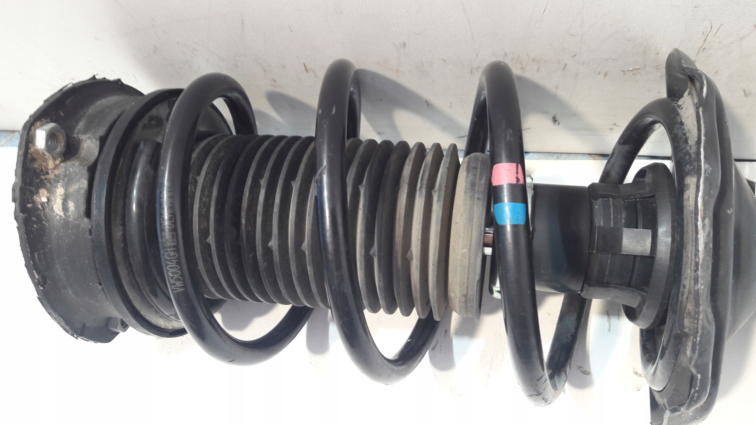 VW GOLF AUDI A3 2018 T-ROC shock absorber right front McPherson 5Q0412331E