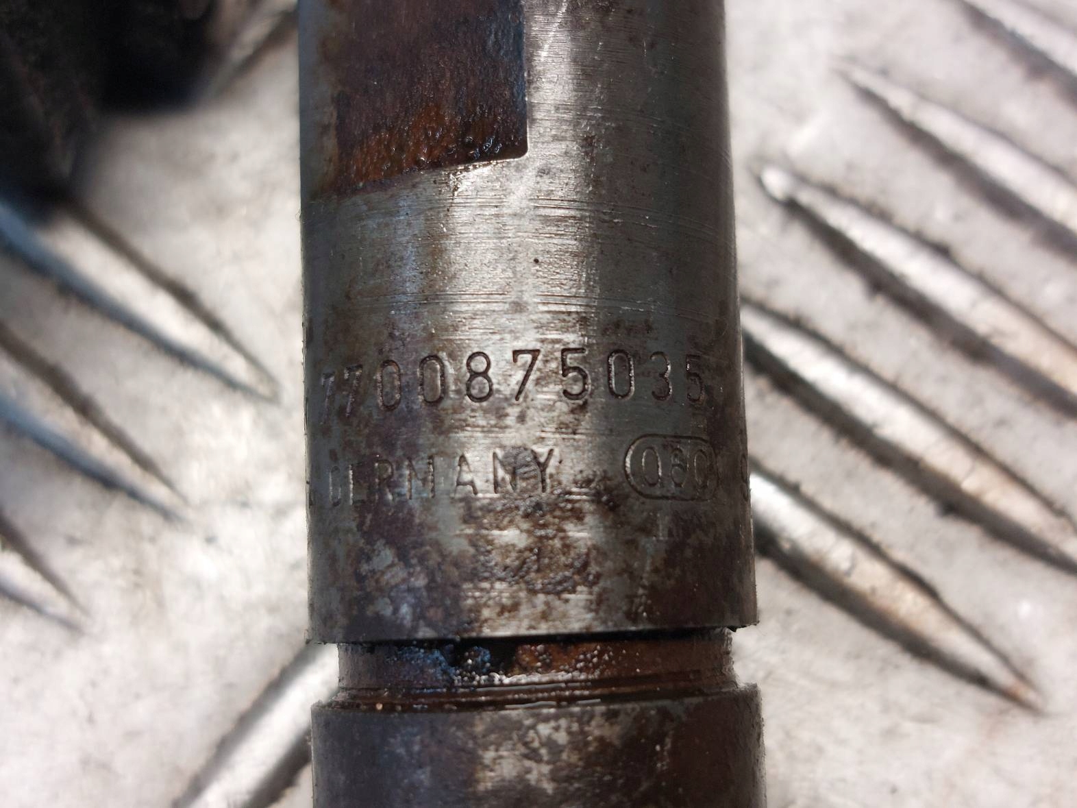 WTRYSK WTRYSKIWACZ VOLVO V40 I LIFT 1.9 DI D4192T2 Producent części Volvo