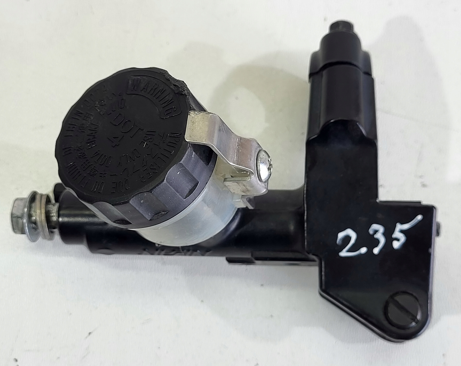 Pompa sprzęgła Suzuki GSXR GSX-R 1000 K7 K8 2007-2008r Producent Suzuki OE