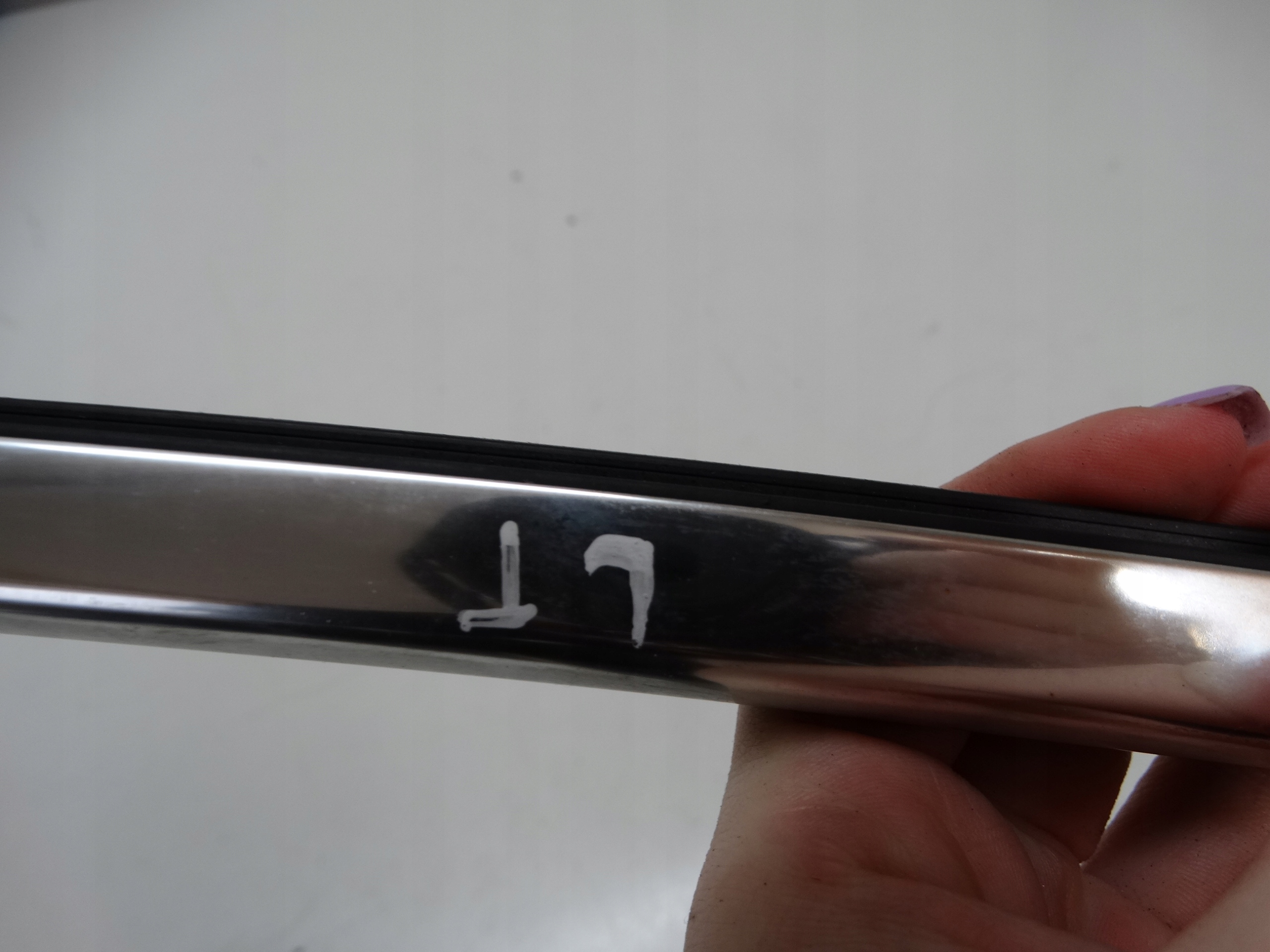 moulding dust left rear part RENAULT LAGUNA III
