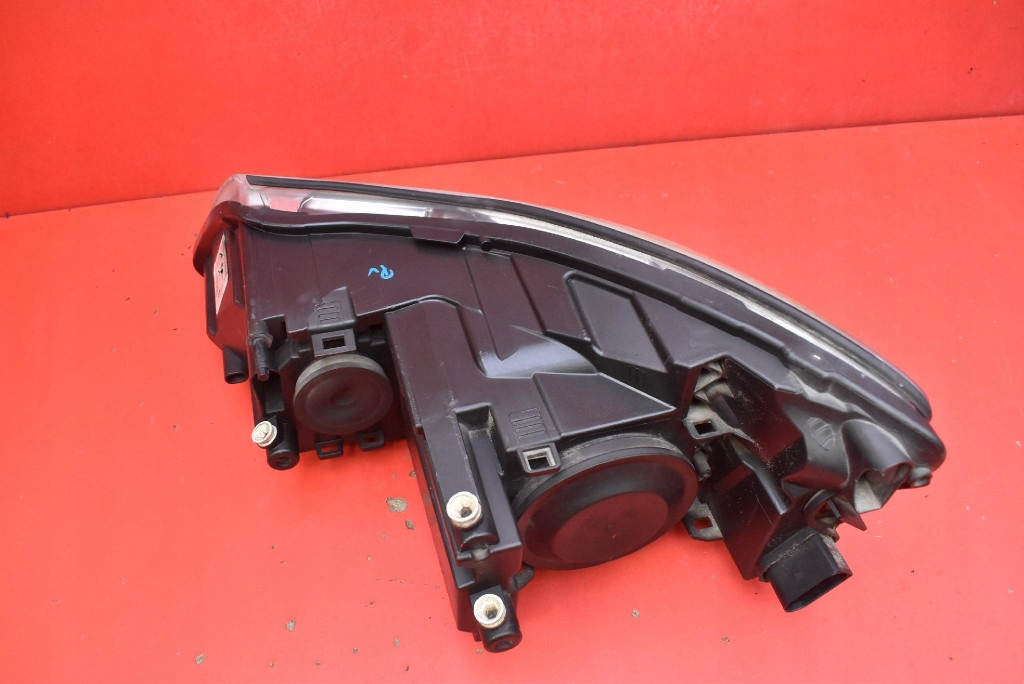 REFLEKTOR right light front lens EU 1Z1941016F SKODA OCTAVIA 2 II 08-13