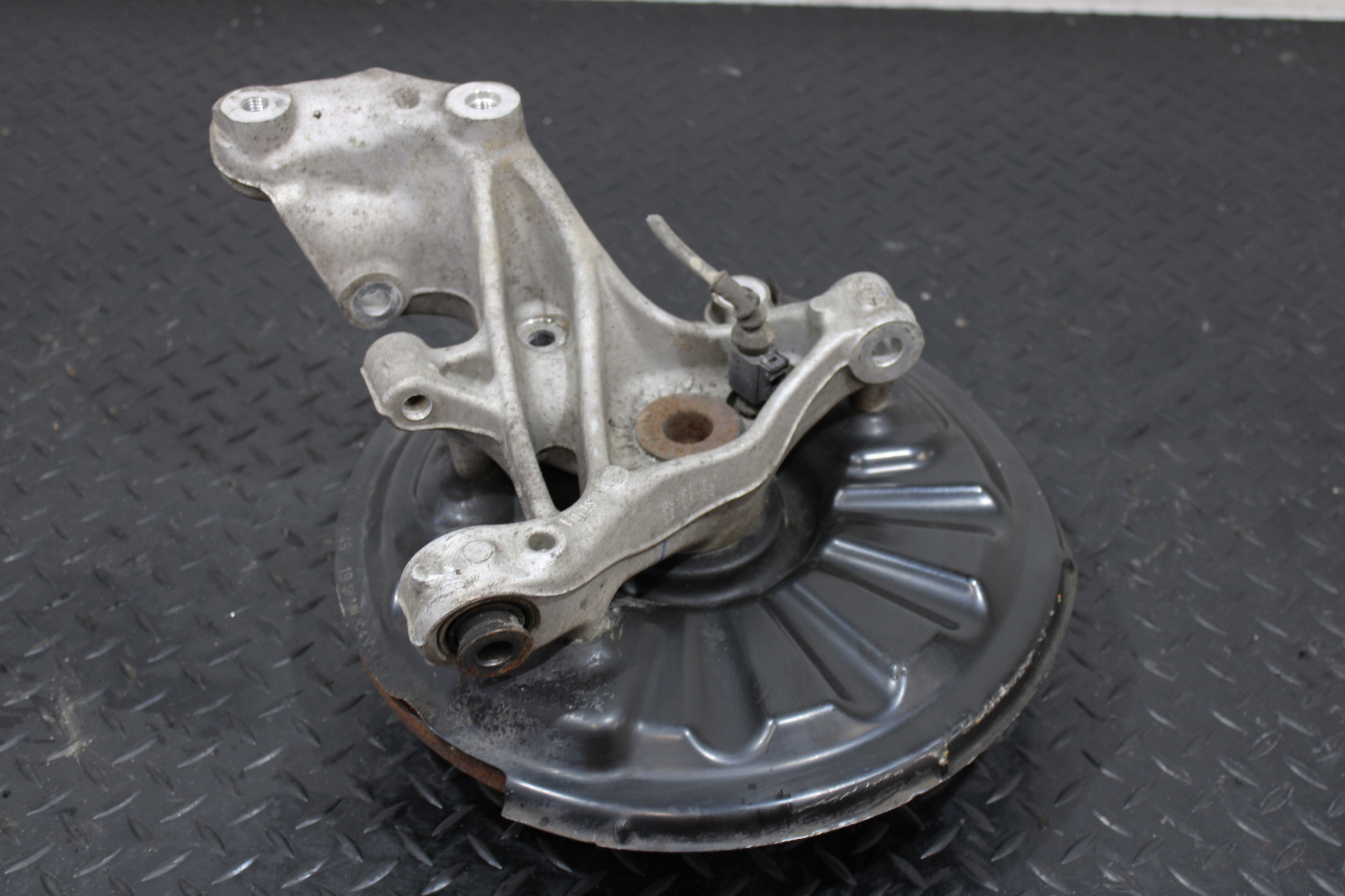 swing right rear part AUDI Q3 II 2 83A 3Q0505436L