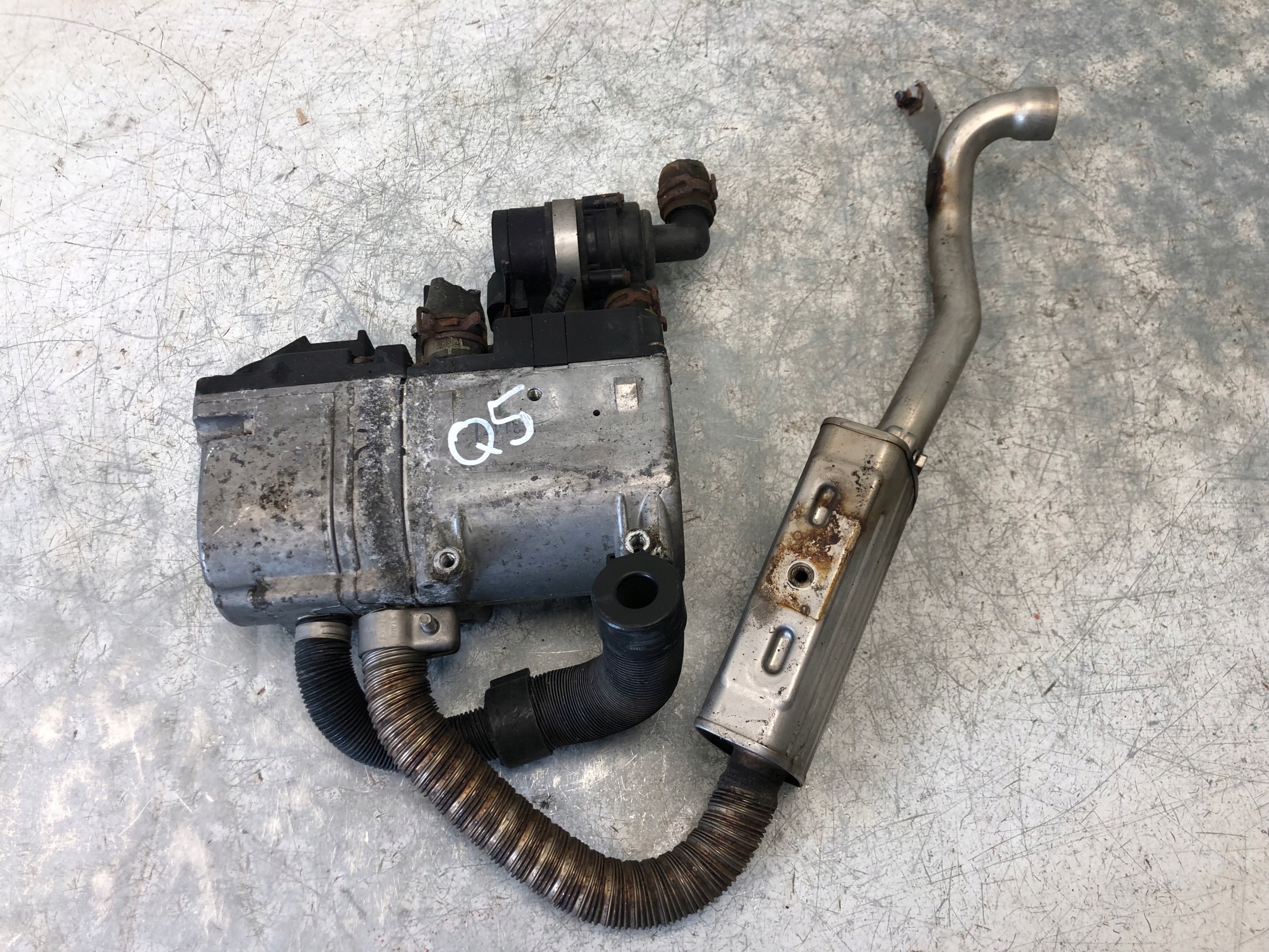 WEBASTO OGRZEWANIE POSTOJOWE AUDI Q5 8R0265081F Numer katalogowy części 8R0265081F WEBASTO OGRZEWANIE POSOTOWE