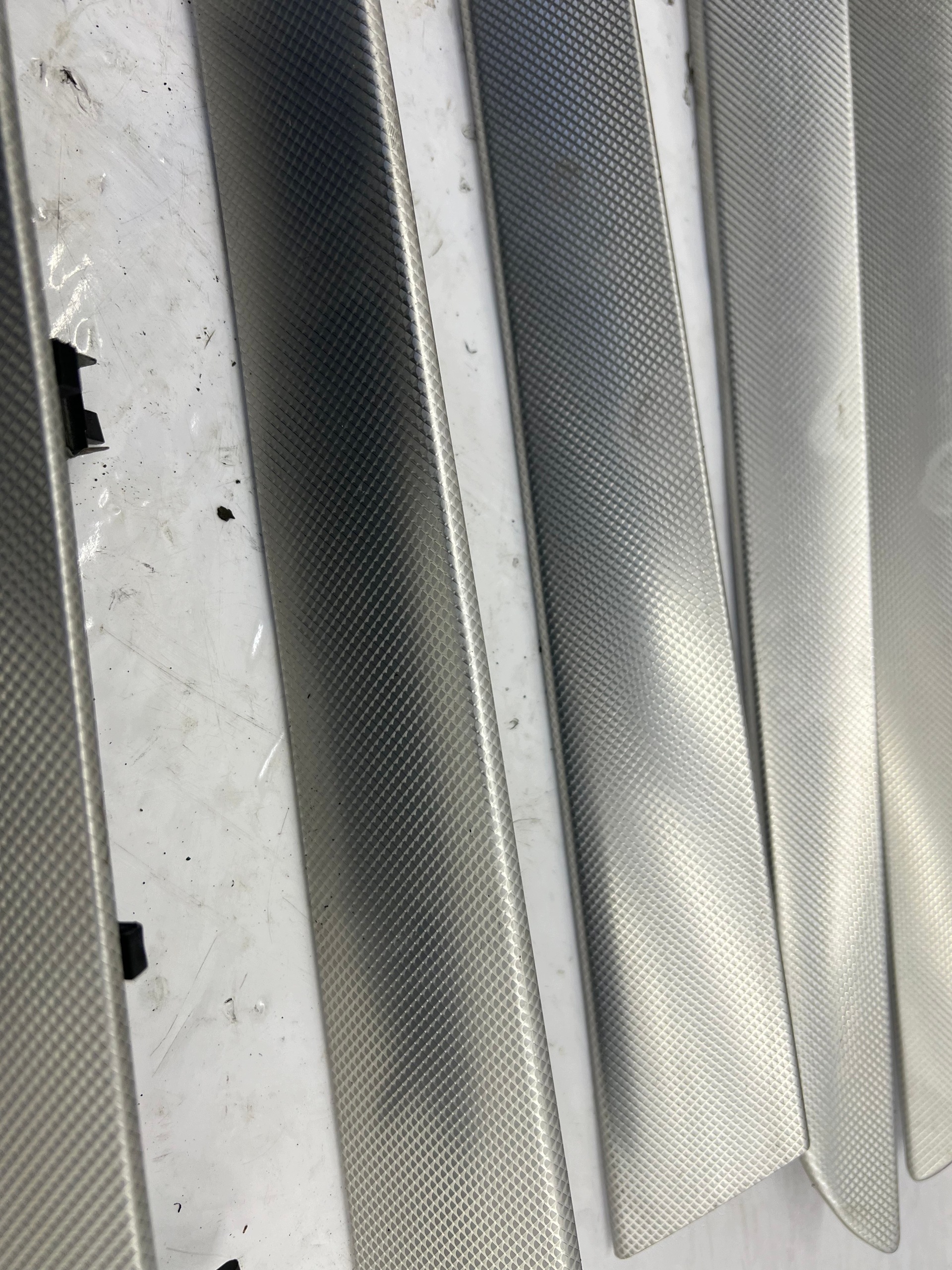 AUDI A6 C6 LIFT DEKOR DEKORY ALUMINIUM 4F1853190