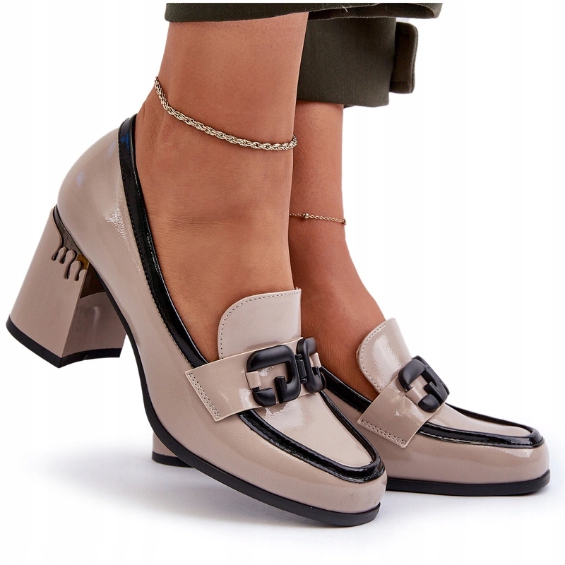 Dámské Lakované Polobotky Elegantní Na Podpatku D&a MR38-973 Béžové 39