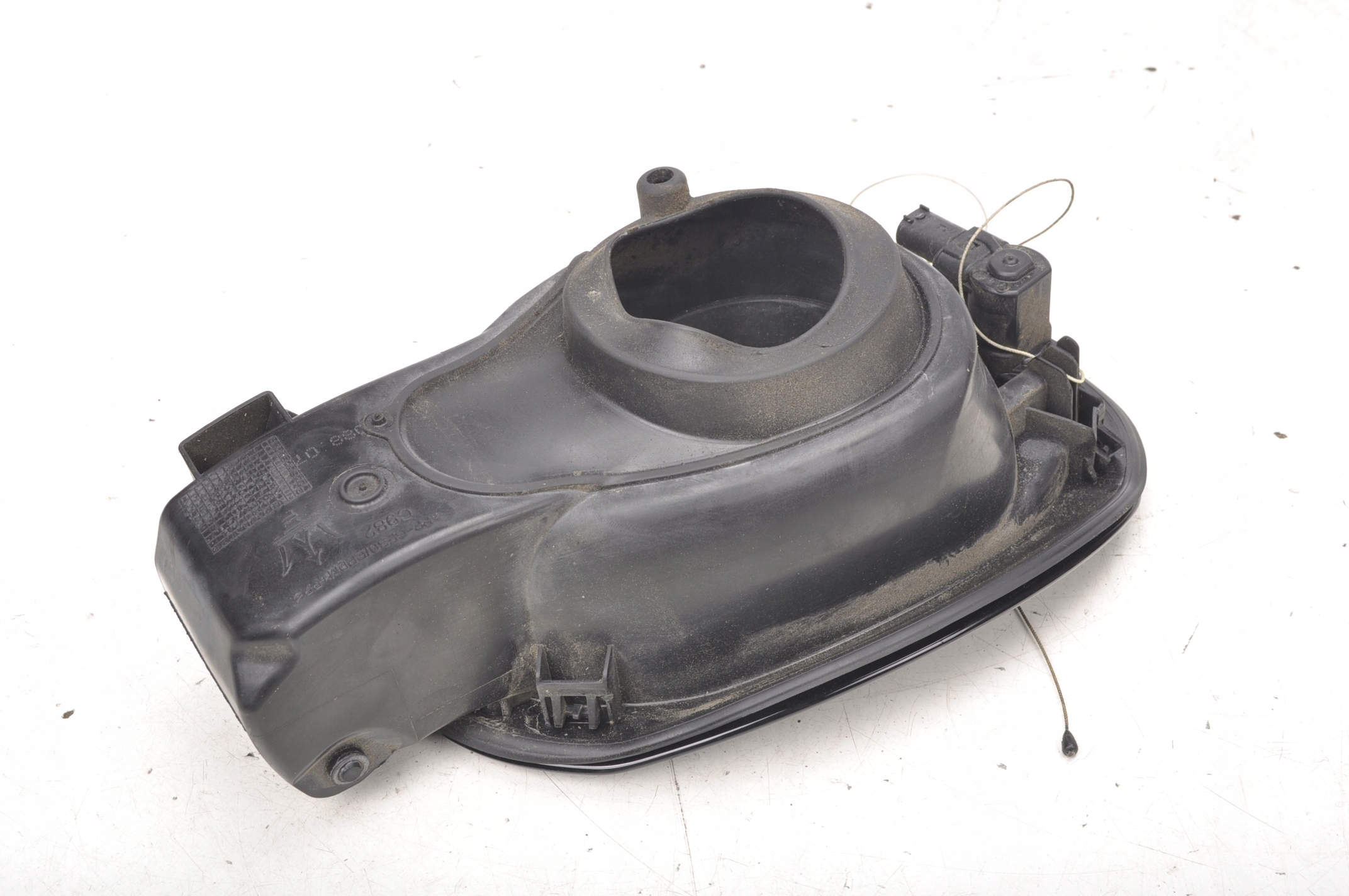 MASERATI GHIBLI III KLAPKA WLEWU PALIWA Producent części Maserati OE