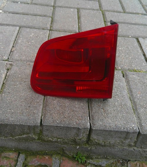 VW TIGUAN I 5N LIFT 11-15 PRAWA TYLNA LAMPA KLAPA
