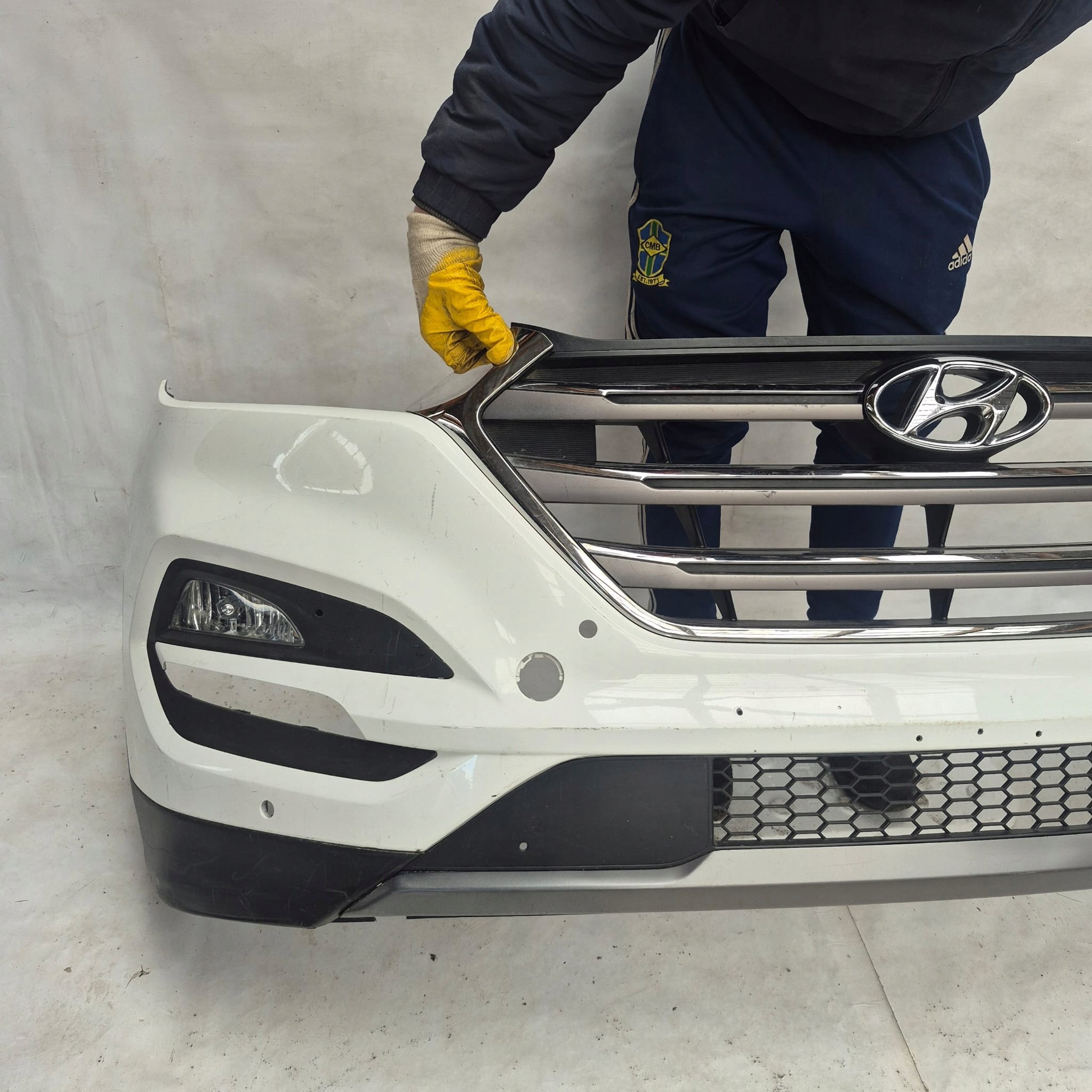 HYUNDAI TUCSON III 3 15- bumper front front PDC 86511-D7100
