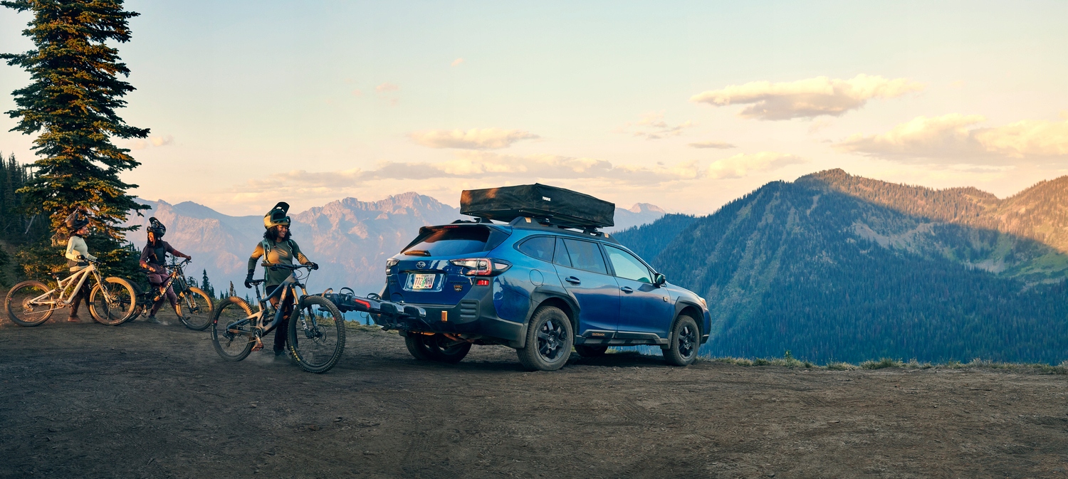 Bagażnik THULE SquareBar EVO 7105 Renault Megane IV 2016-> 5d hatchback Model Renault Megane IV 2016-