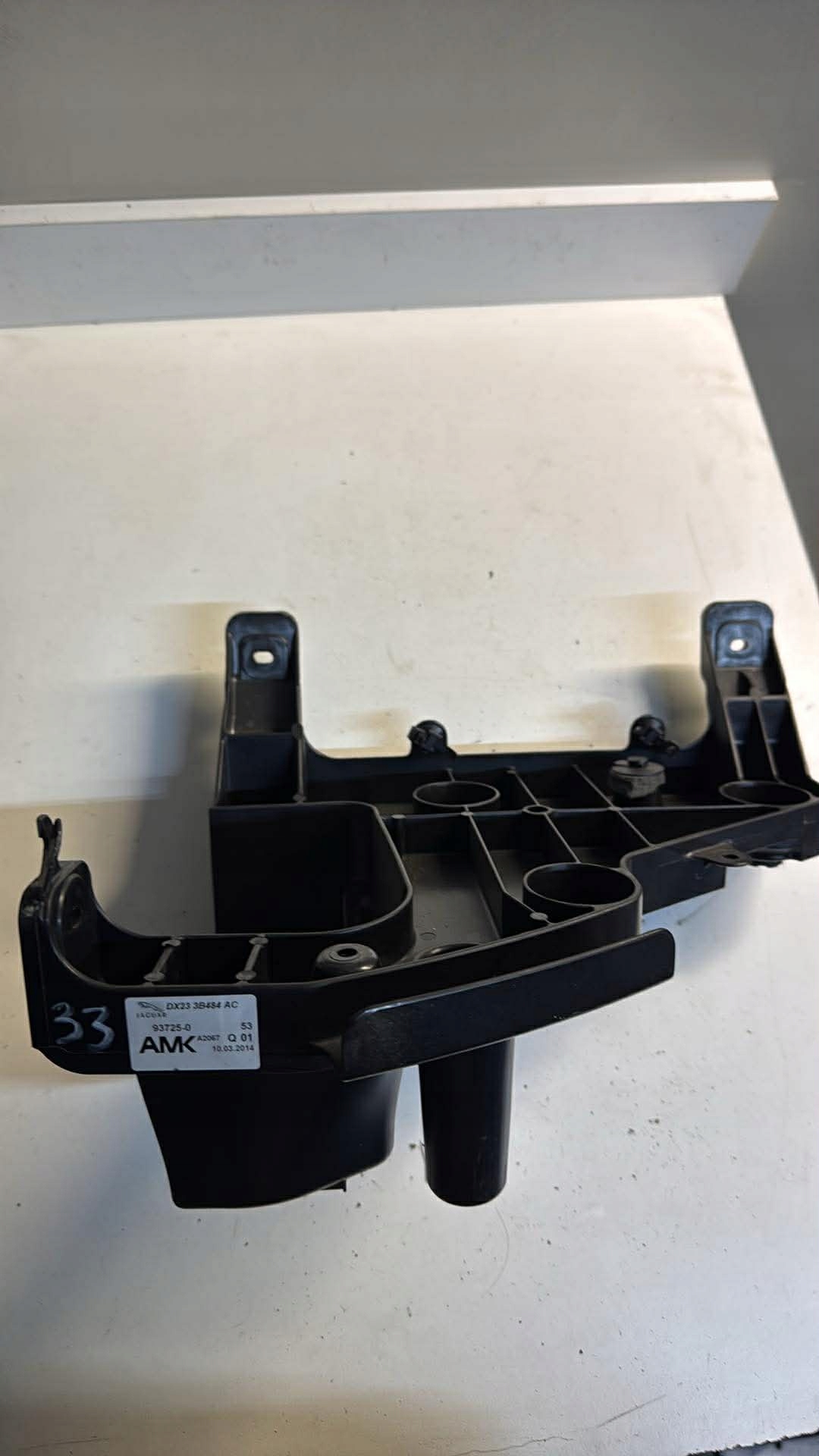 Jaguar XF X250 bracket holder KOMPRESORA DX23-3B484-AC