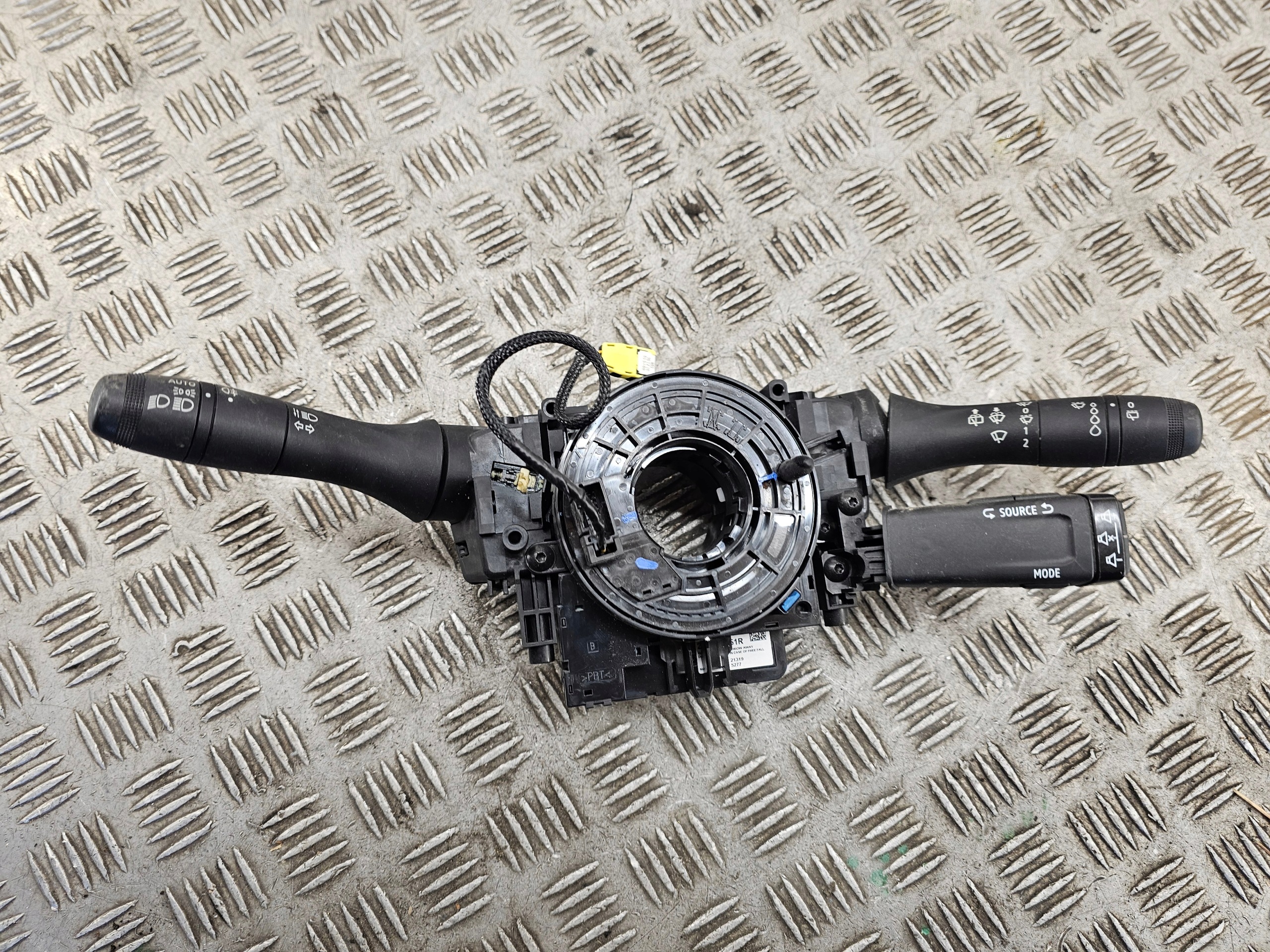 RENAULT TRAFIC IV DEVIO LUCI TERGICRISTALLO TERGI MANETKA 255678612R