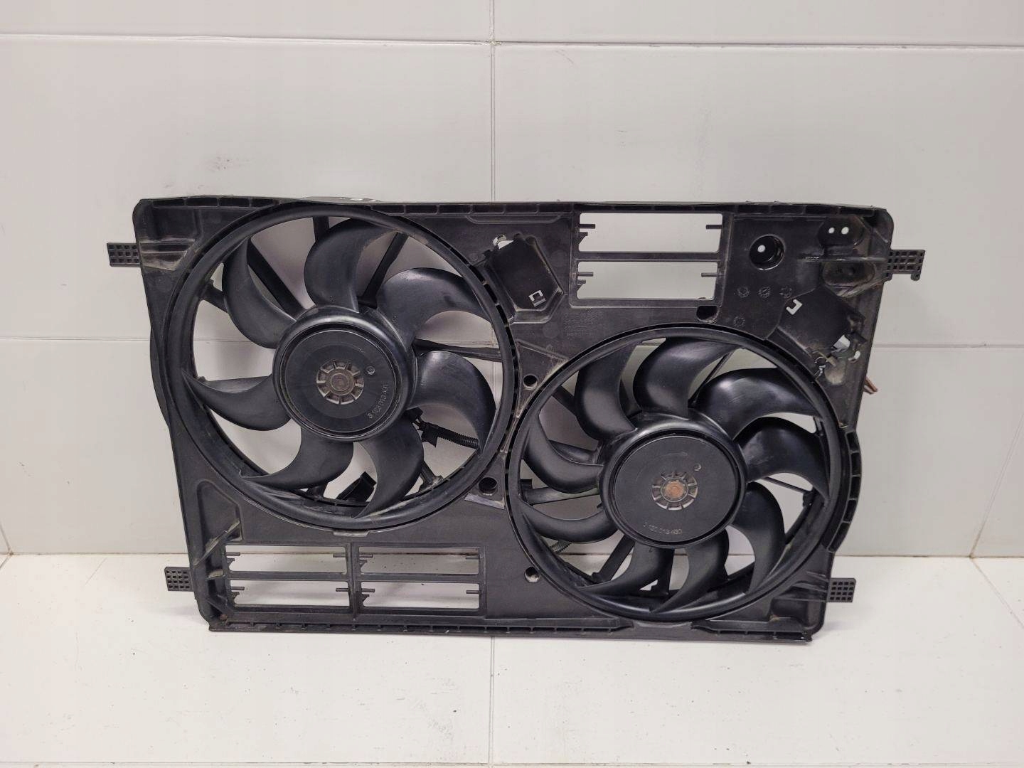 radiator fan Ford Kuga 2 2016 EJ73-8C607-EA