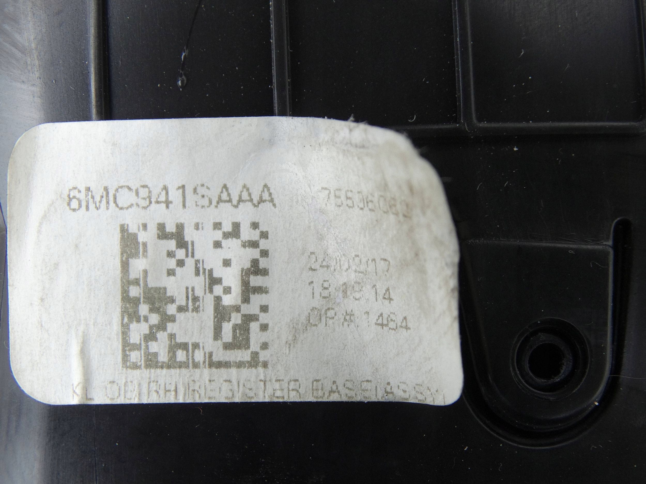 grid air conditioning devices side of the dashboard front side right Jeep Cherokee V KL 75528A01
