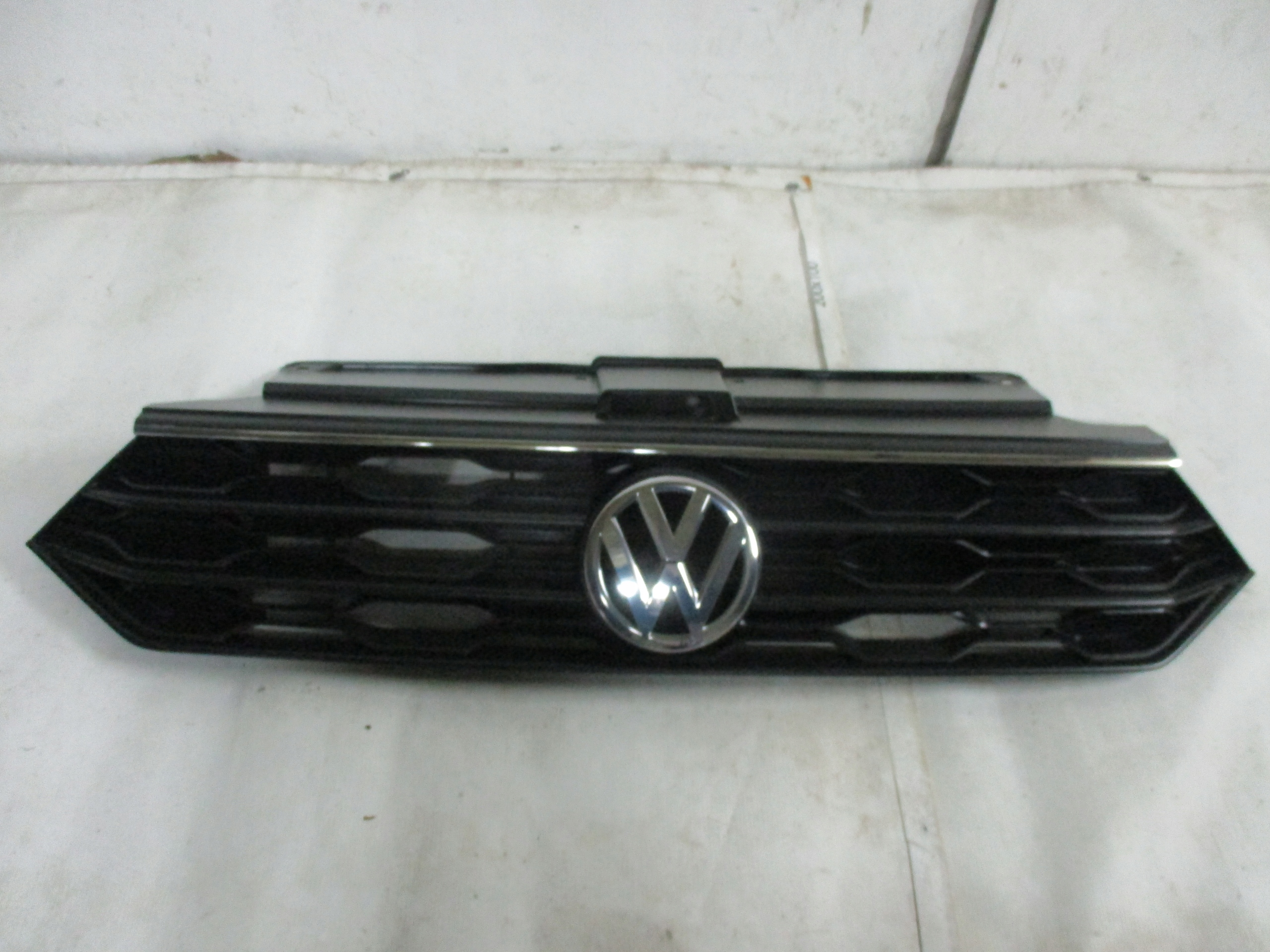 Grill VW T- Rock 17-21r 2GA853651E