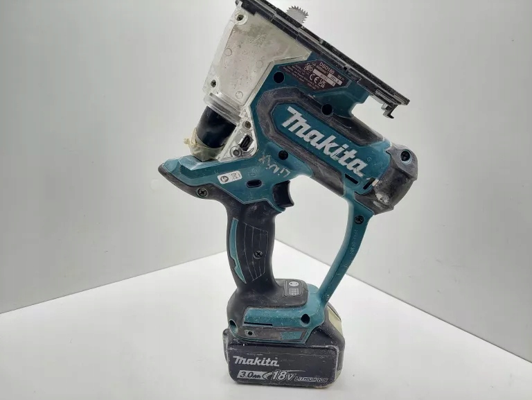 WYCINARKA ŚCIENNA MAKITA DSD180