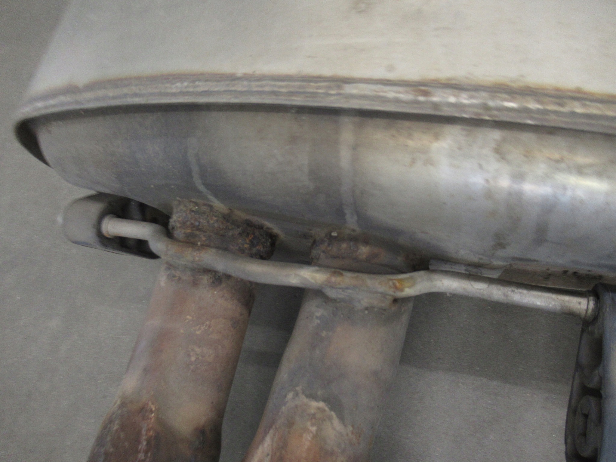 silencer rear exhaust pipe BMW e60 e61 2.5 3.0 M57n 177km 218km