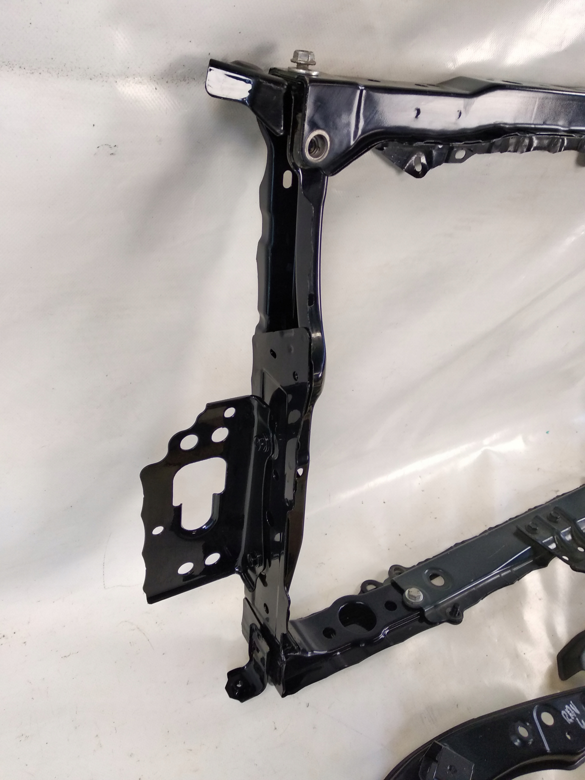 TOYOTA RAV4 IV LIFT PAS PRZEDNI PRZÓD 2015- Producent części Toyota OE