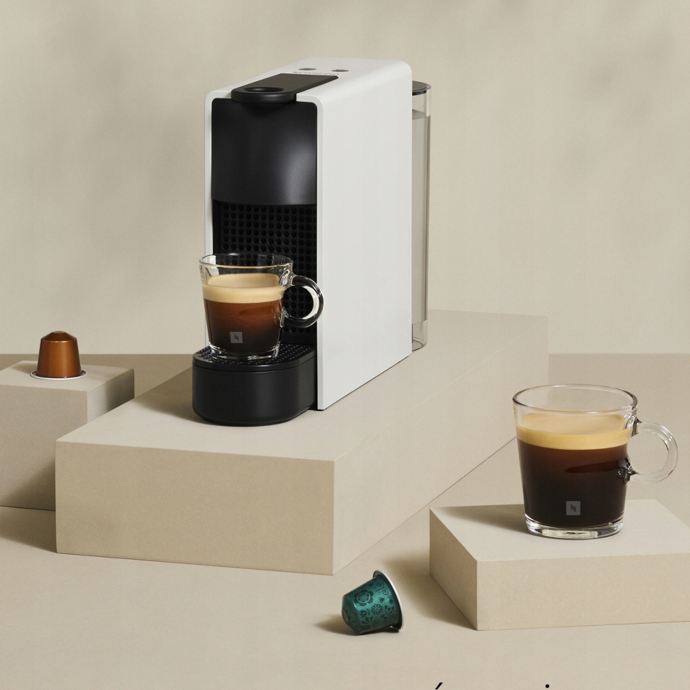 EKSPRES DO KAWY NA KAPSUŁKI NESPRESSO ESSENZA MINI BIAŁY SPIENIACZ + GRATIS Model Nespresso Essenza Mini Aeroccino3