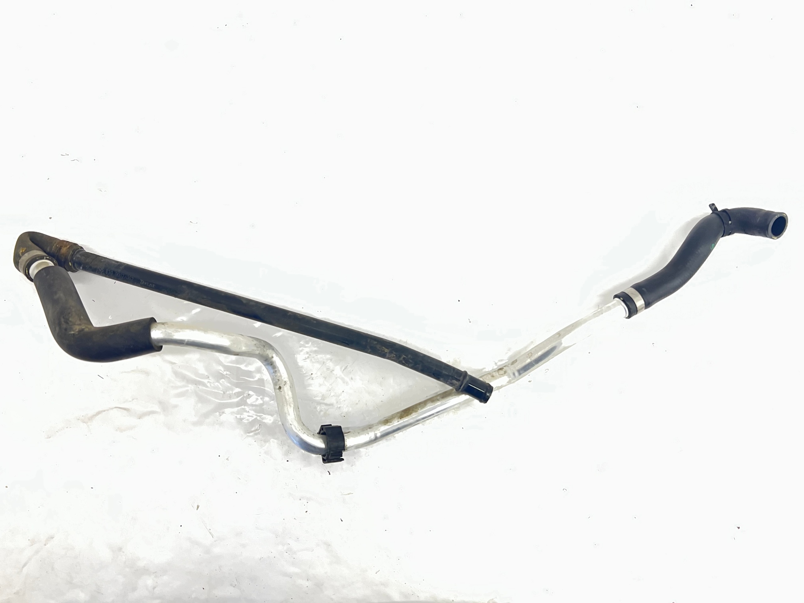prijenos crijevo vode kutija ventilacije A2058300902 MERCEDES W205 1.6 CGI
