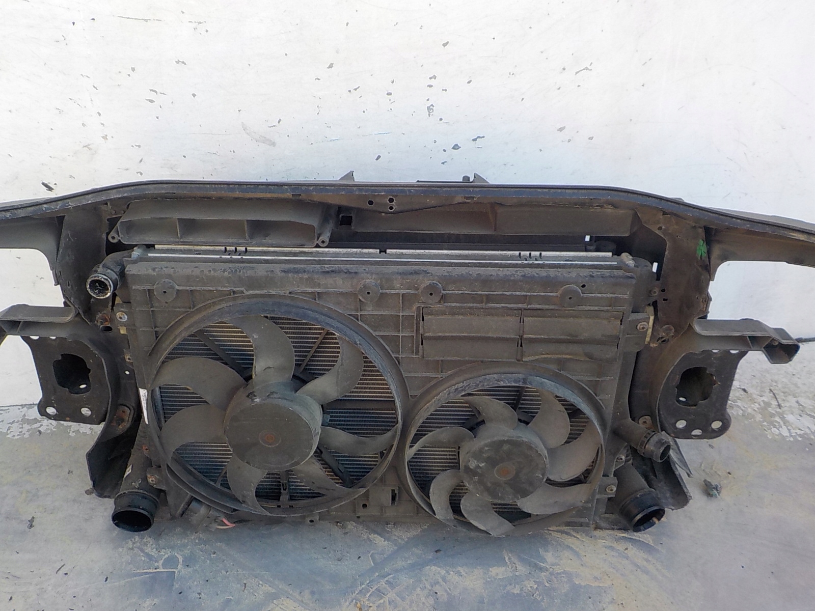 150 VOLKSWAGEN PASSAT B7 1.6 TDI support panel for radiators sider radiator