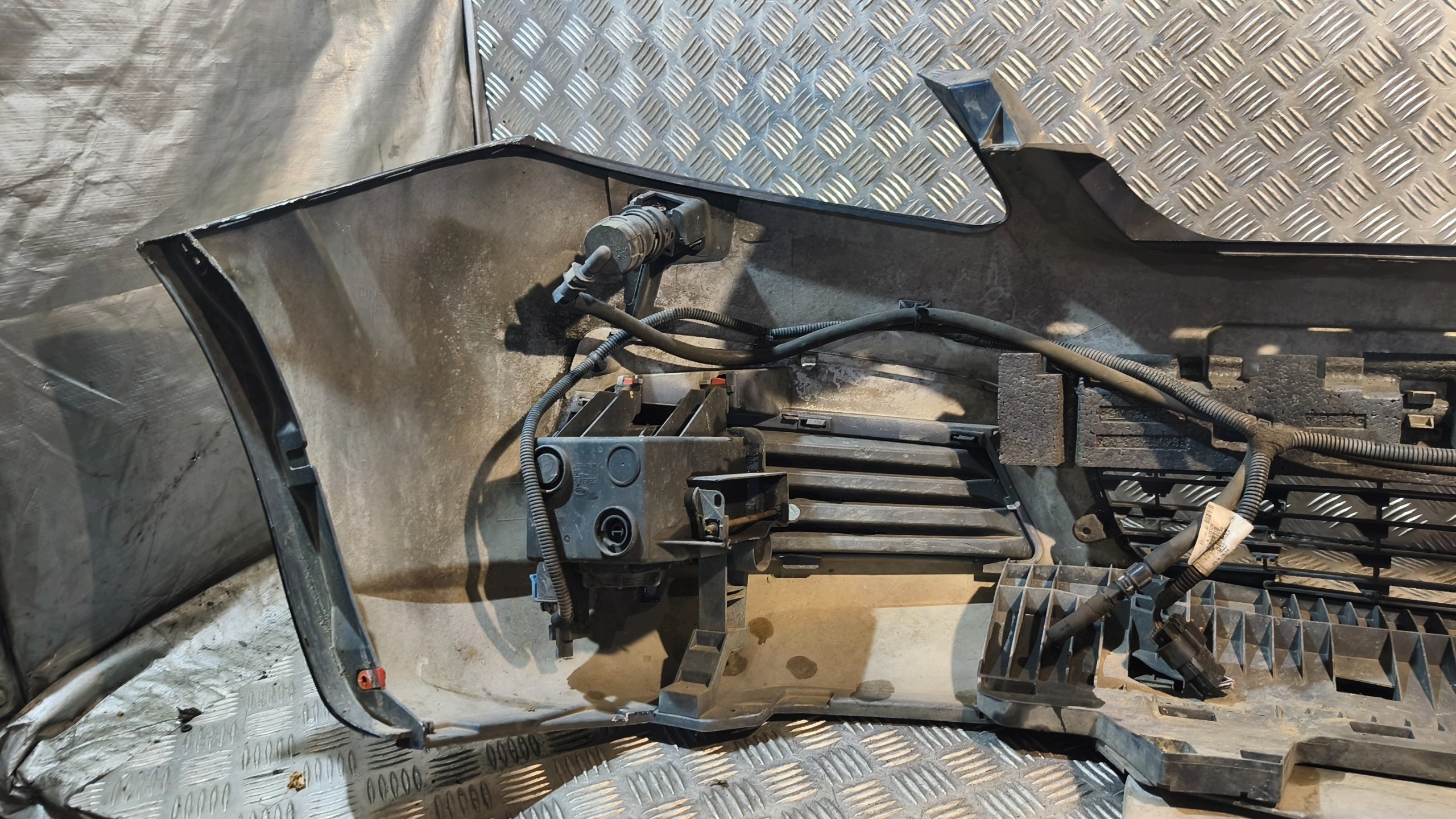 front bumper OPEL ZAFIRA B 2006r K: 4XU