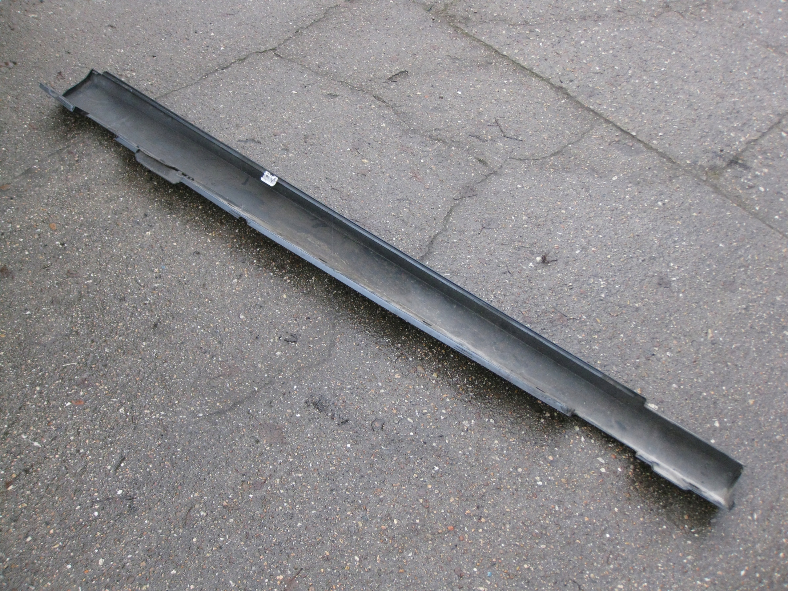 MERCEDES-BENZ E-class W212 KOMBI threshold left moulding A2126900740L