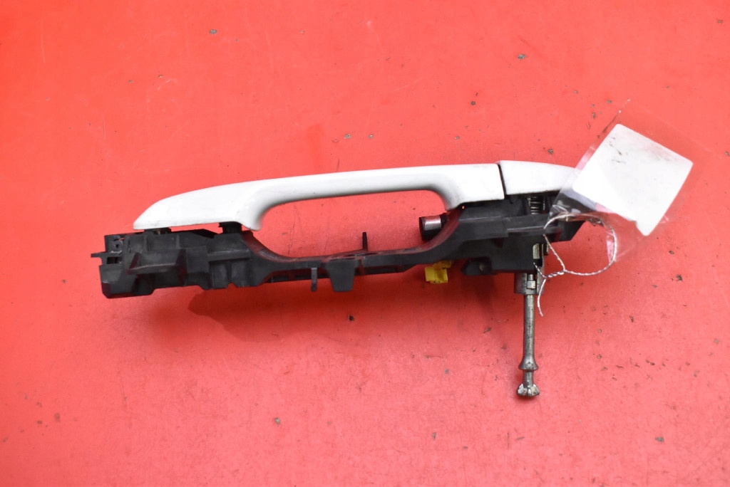 handle left front front BIALA TOYOTA YARIS 3 III 5D HB LIFT 14-17