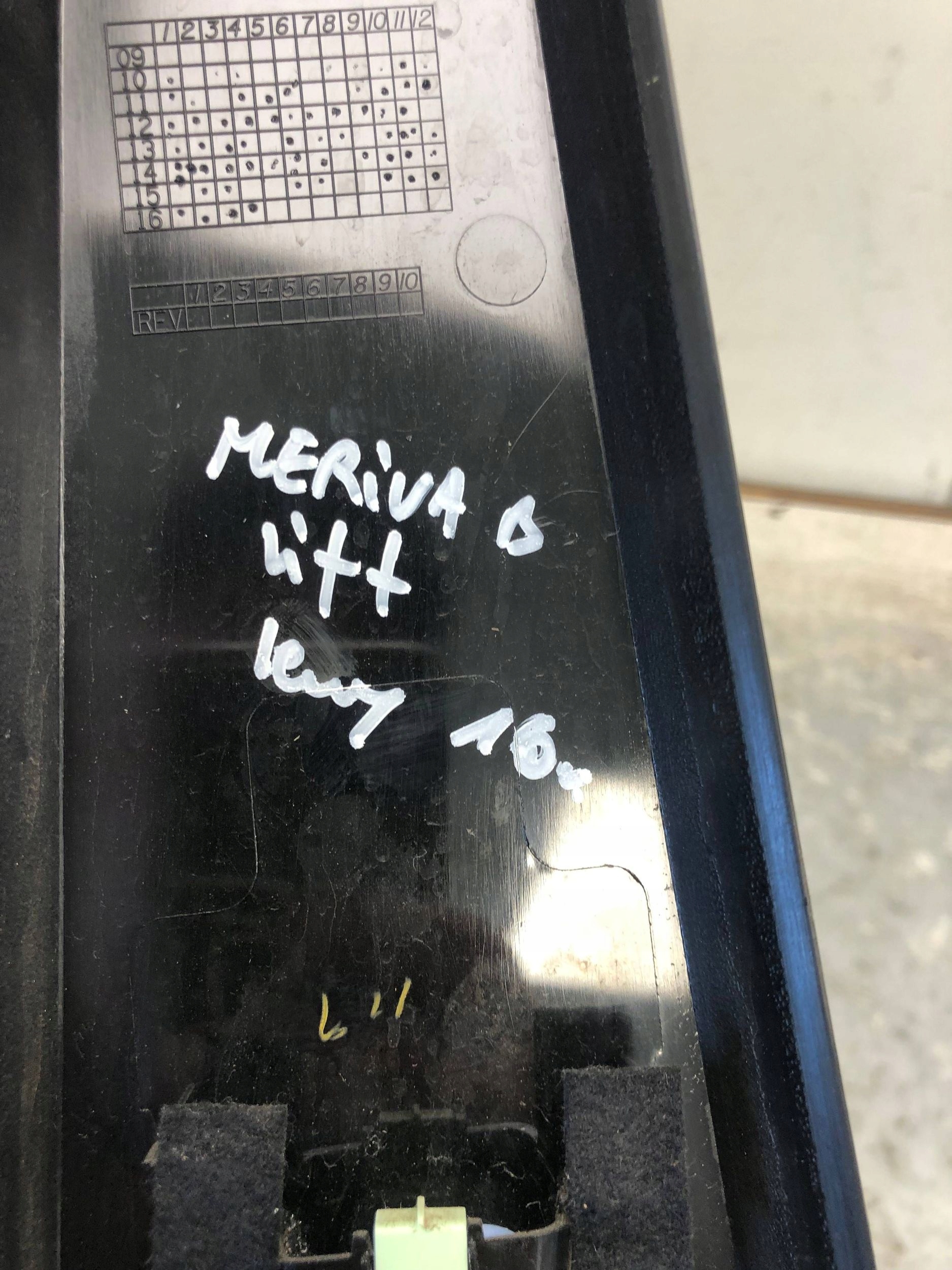 moulding SLUPKA left OPEL MERIVA B LIFT 13271994