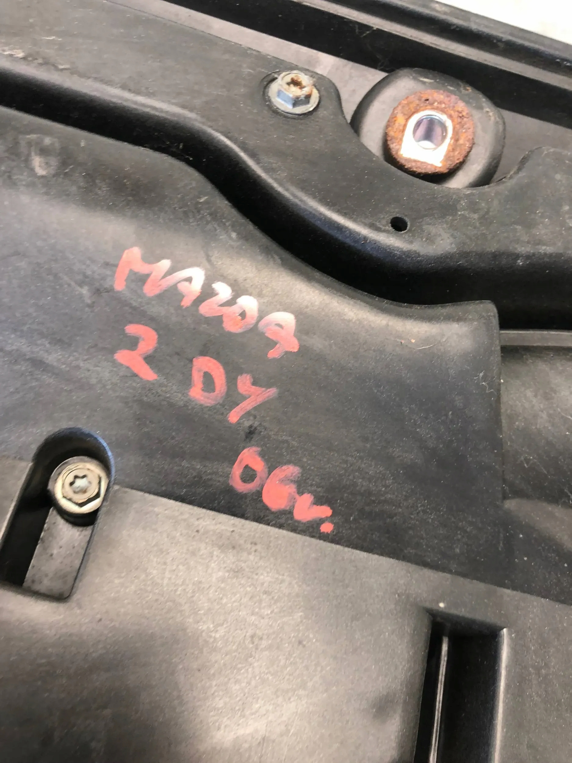 крышка защита Двигателя mazda 2 DY 3M71-9600-AC