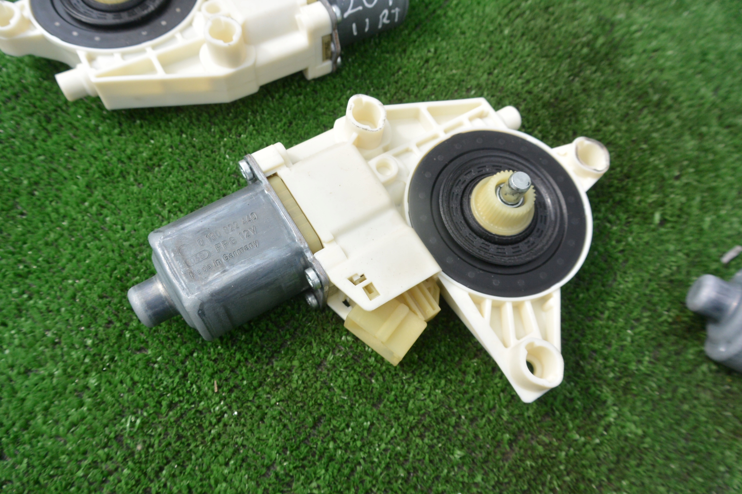 MICRO MOTEUR LÈVE VITRE VITRE KPL MERCEDES W204