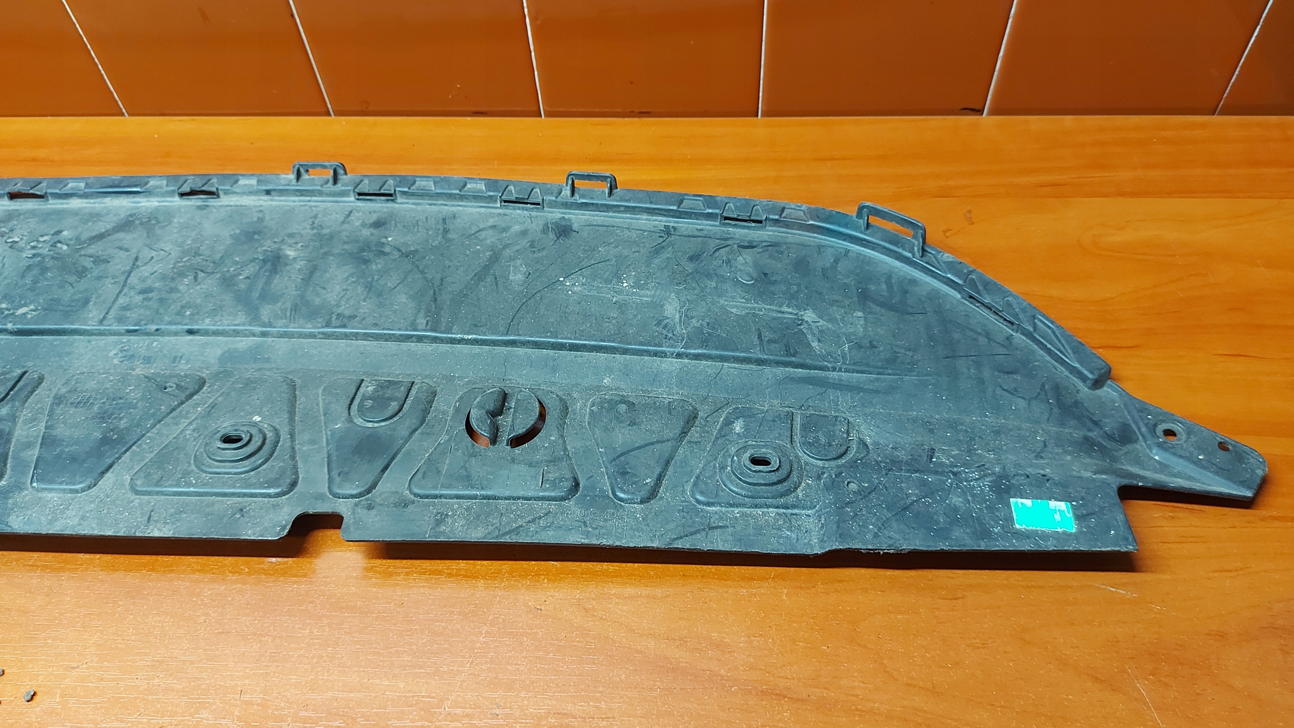 ABSORBER kryt pod nárazník předek přední SKODA SUPERB III